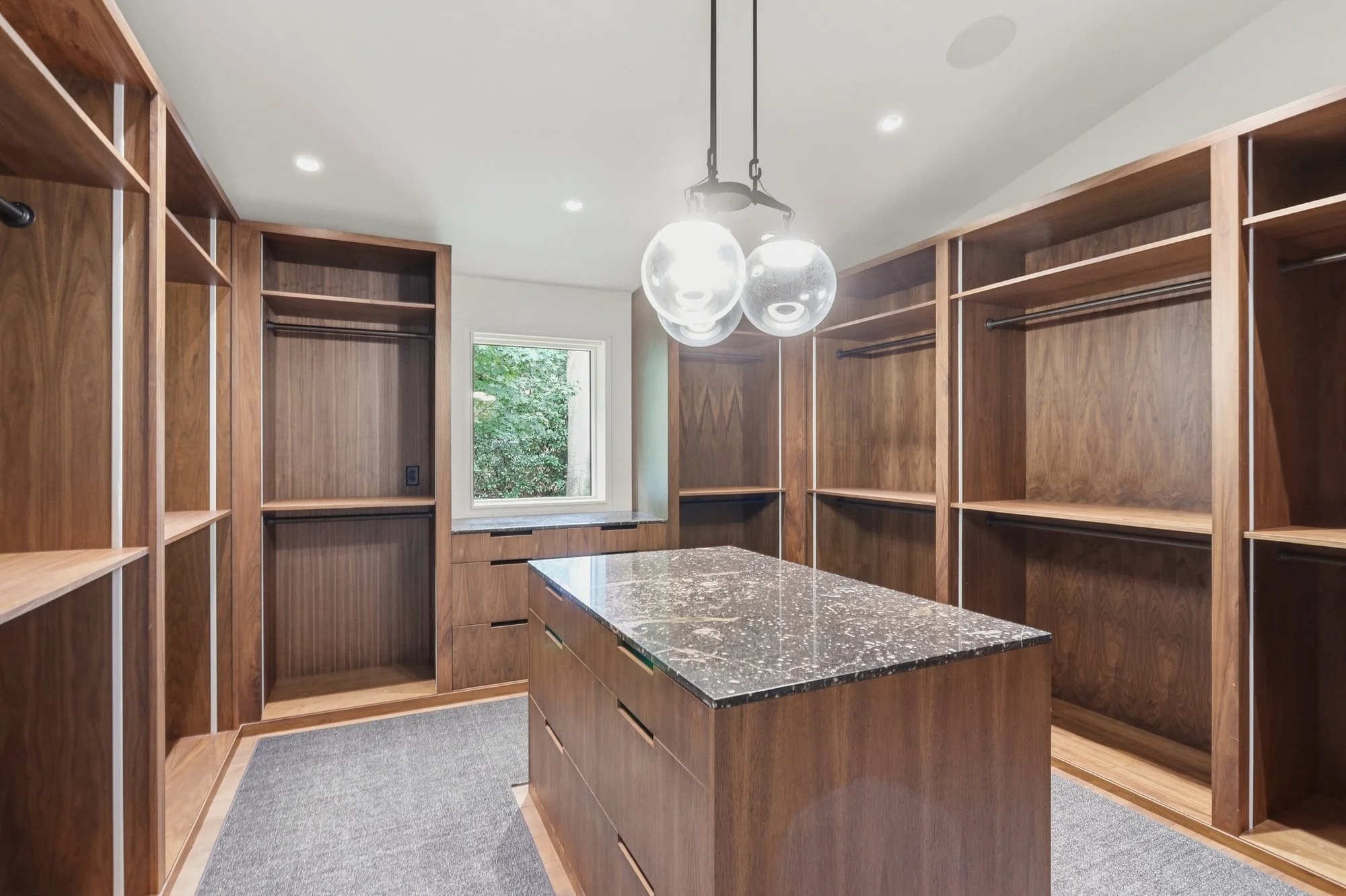 3860 Peachtree Dunwoody_26.jpg-SMALL.JPG