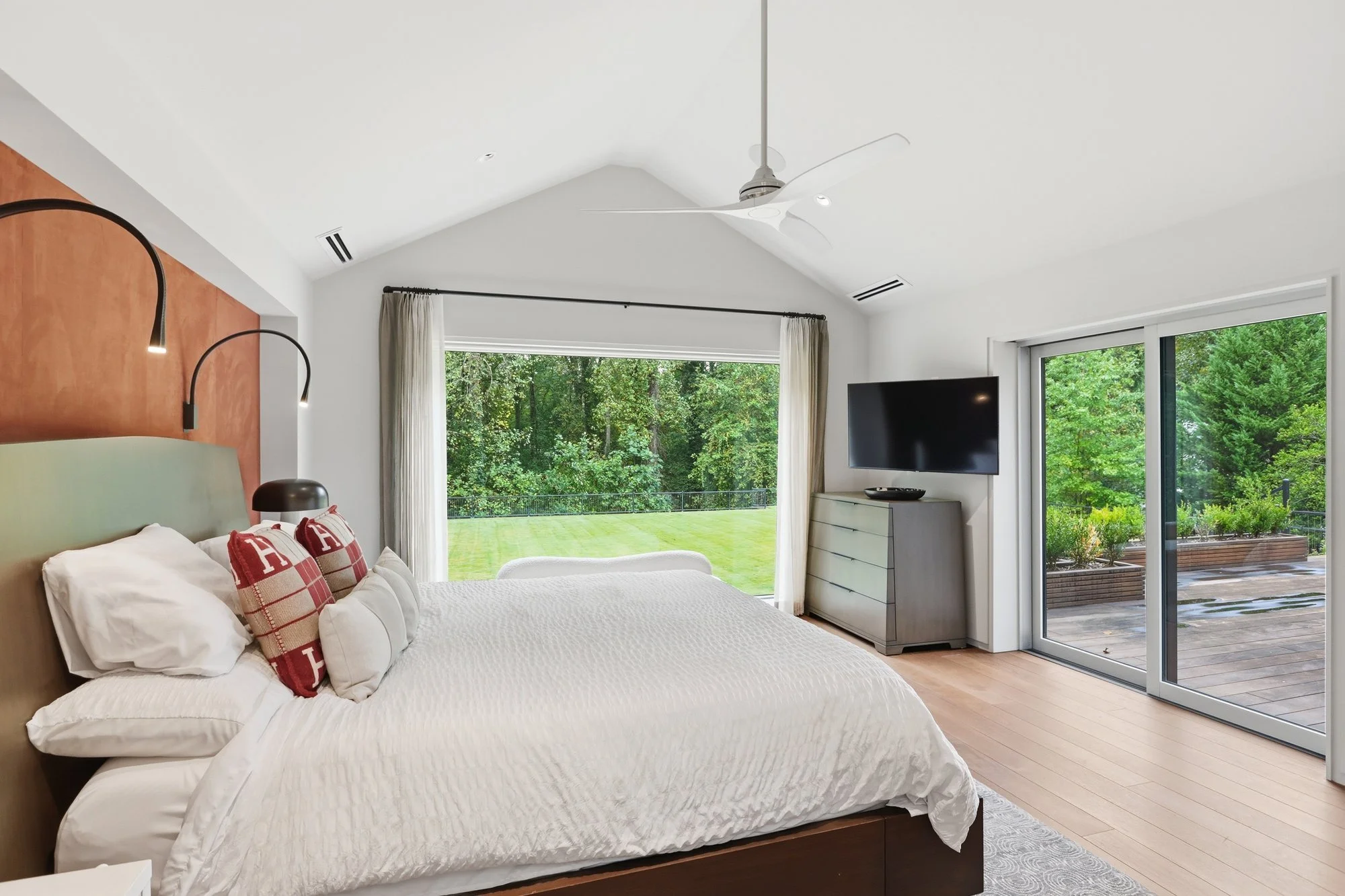 3860 Peachtree Dunwoody_23.jpg-SMALL.JPG