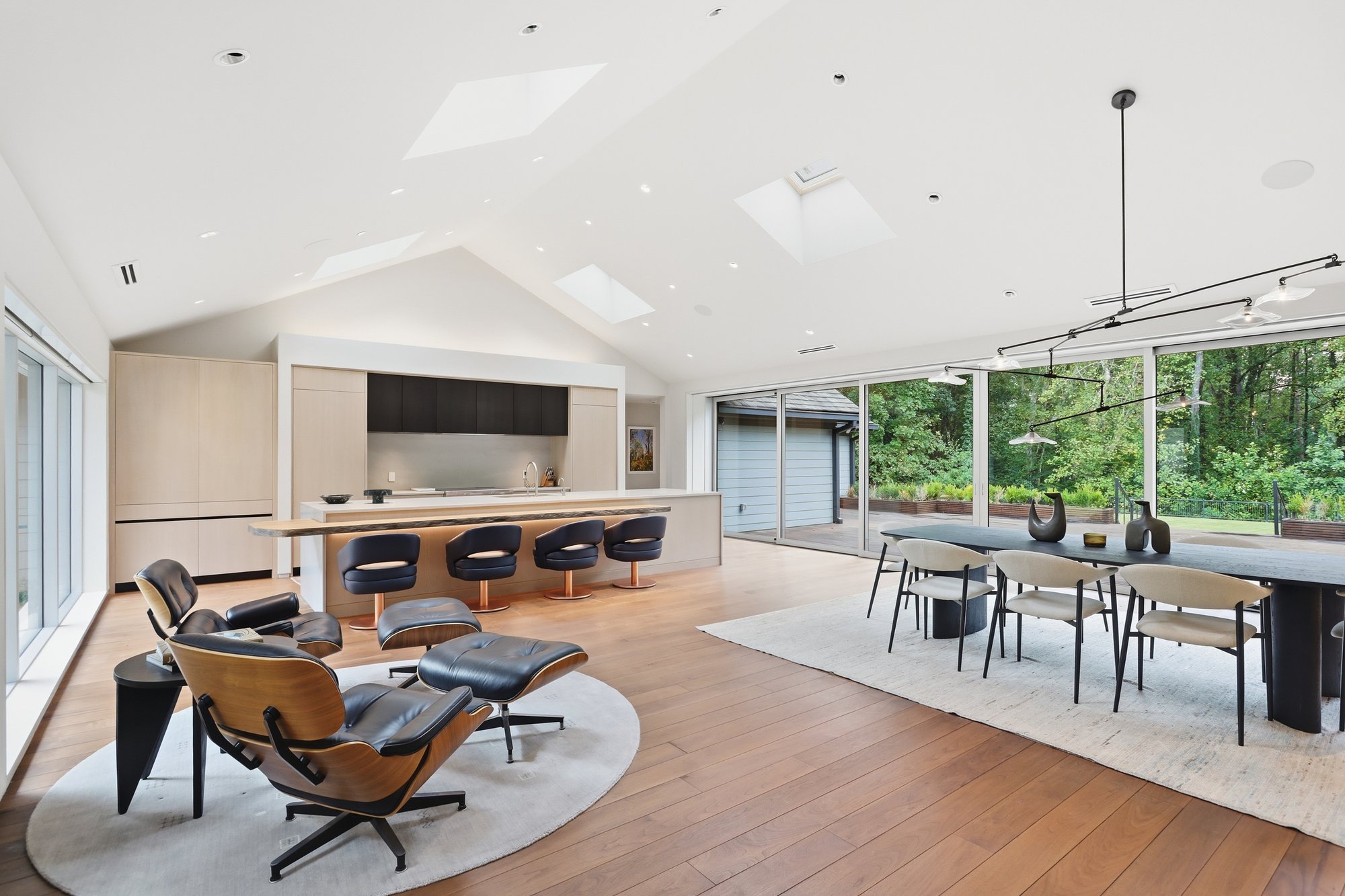3860 Peachtree Dunwoody_12.jpg-SMALL.JPG
