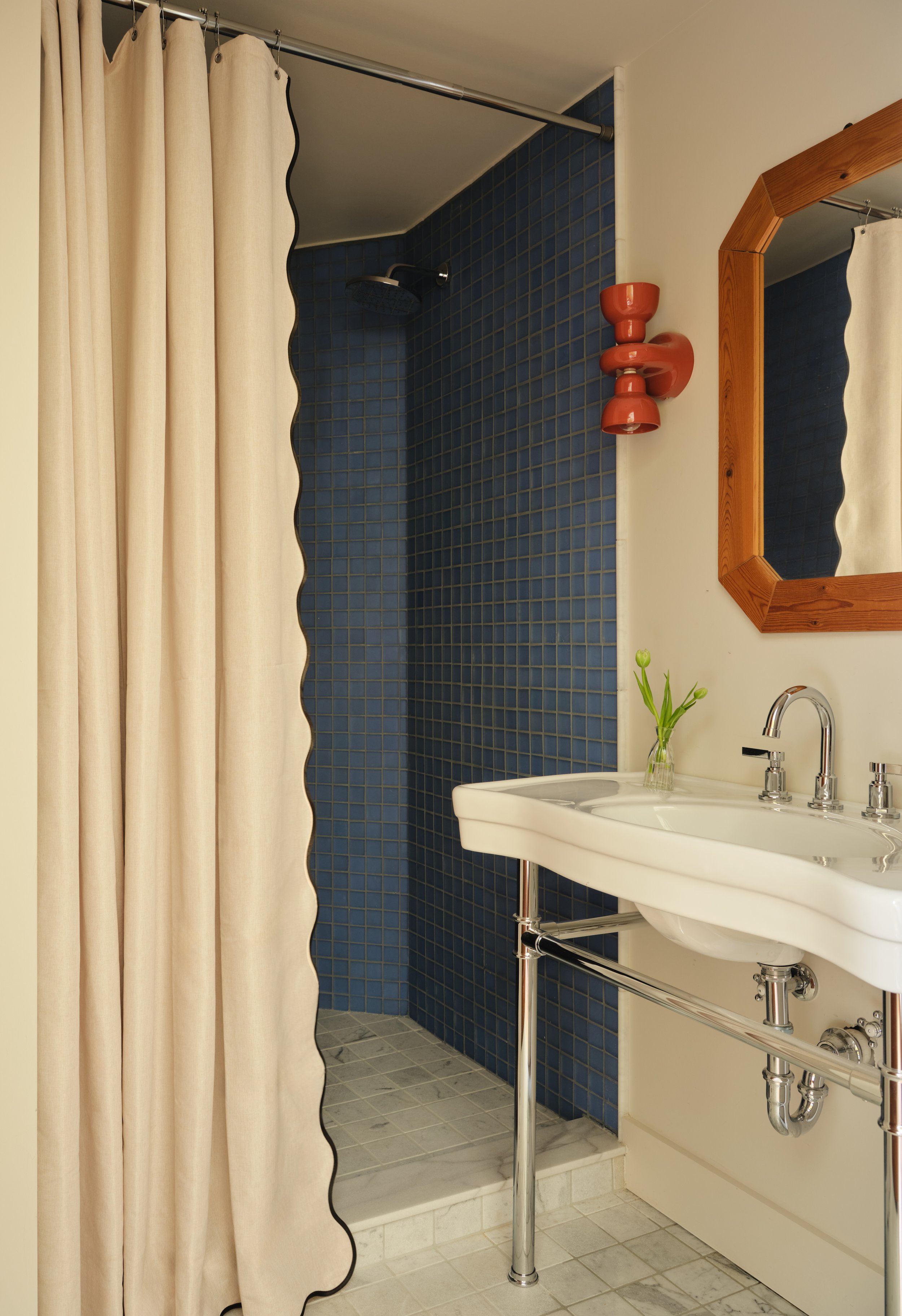 Room2_062.jpg