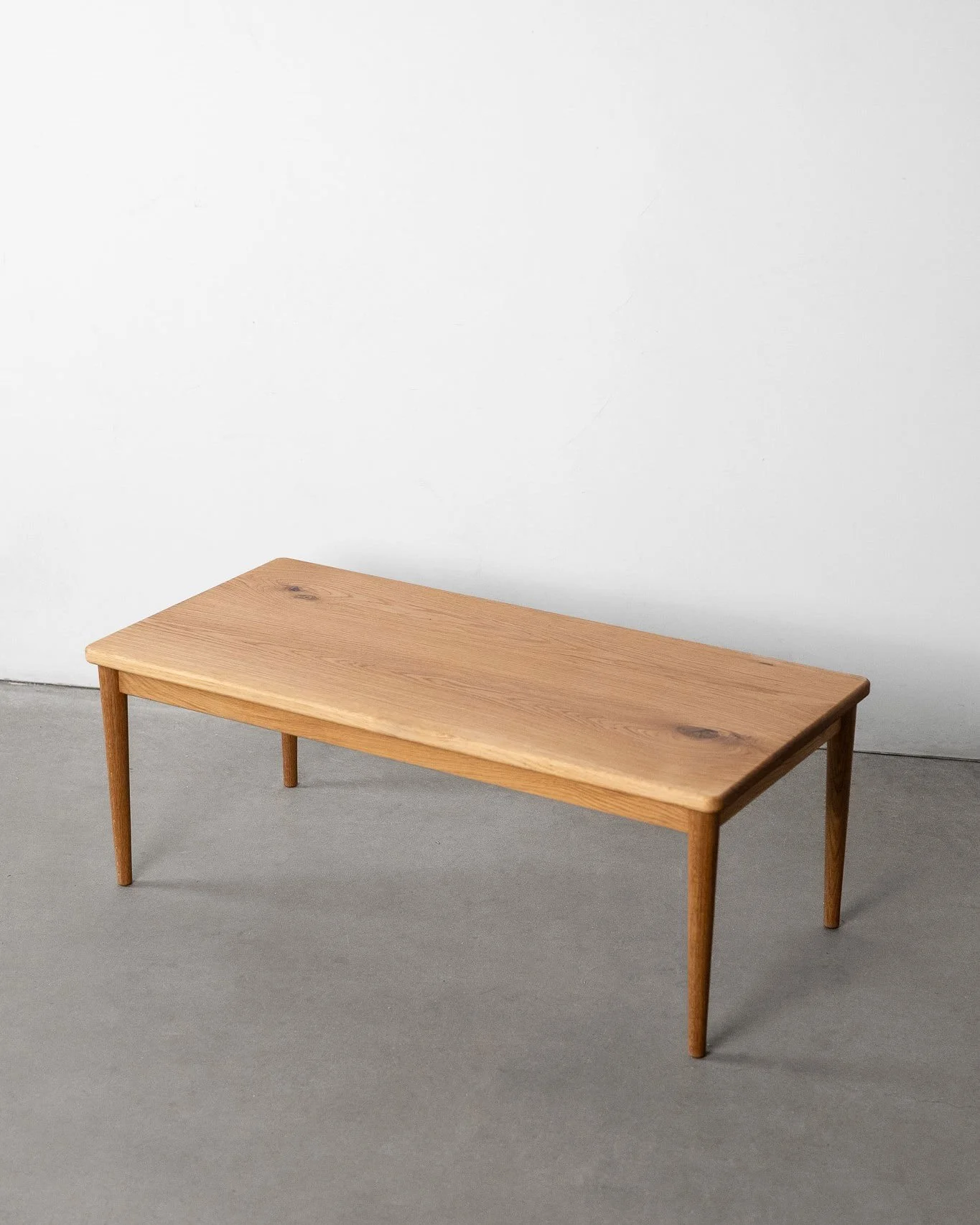 GWCoffeeTable4x51GigiAlyPhotography.jpg