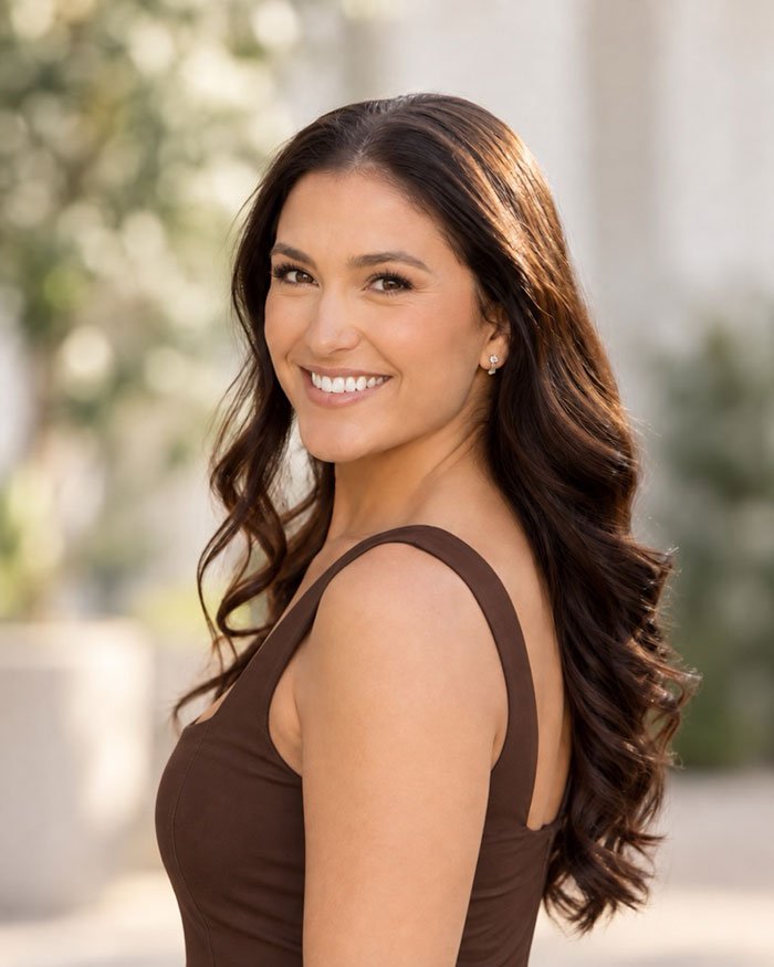Kelsey Hartzburg, Founder + Principal Interior Designer of Studio Hartz in Los Angeles, California