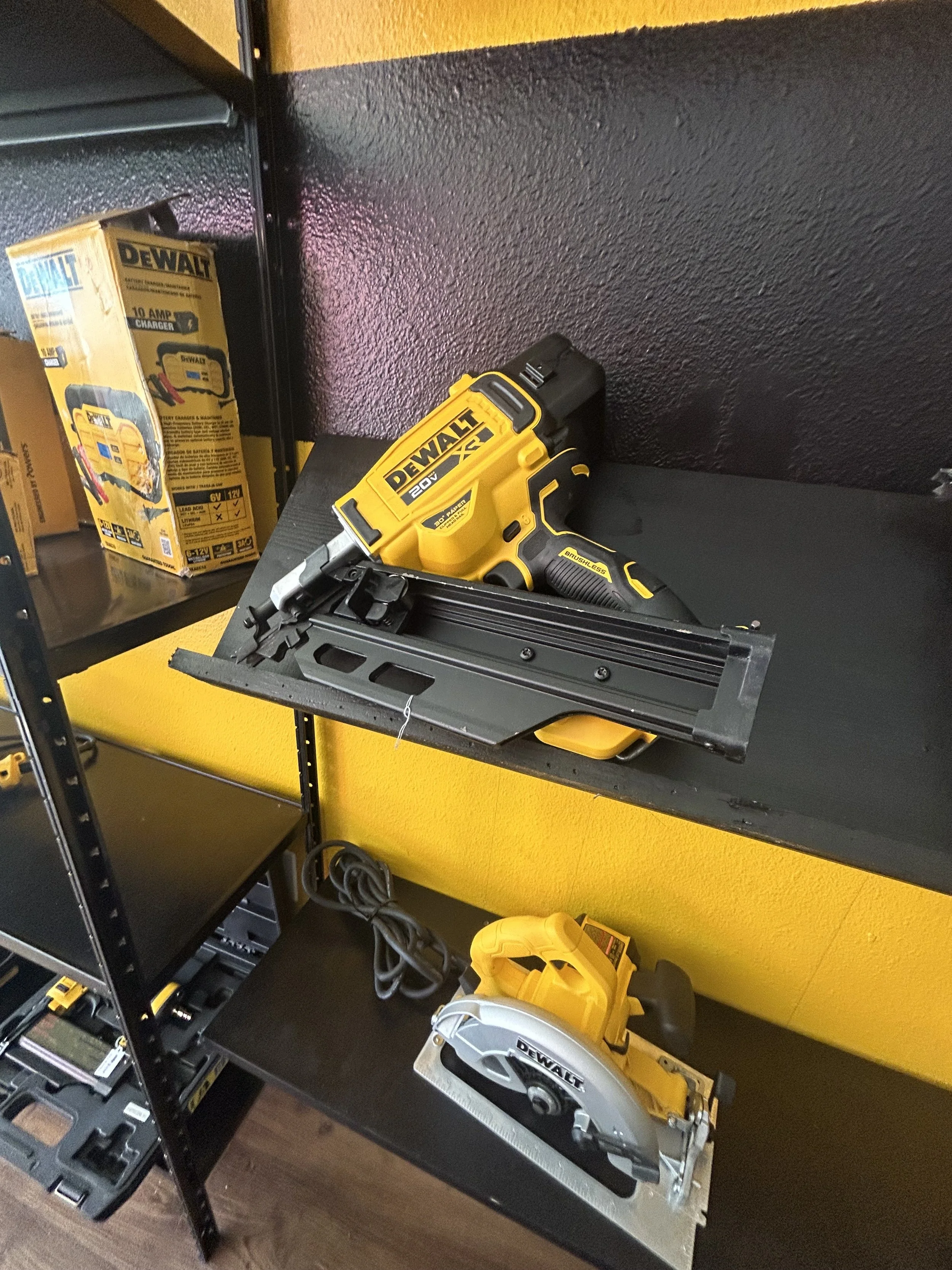 DeWalt Cordless 30 deg Framing Nailer Tool Only 20 V