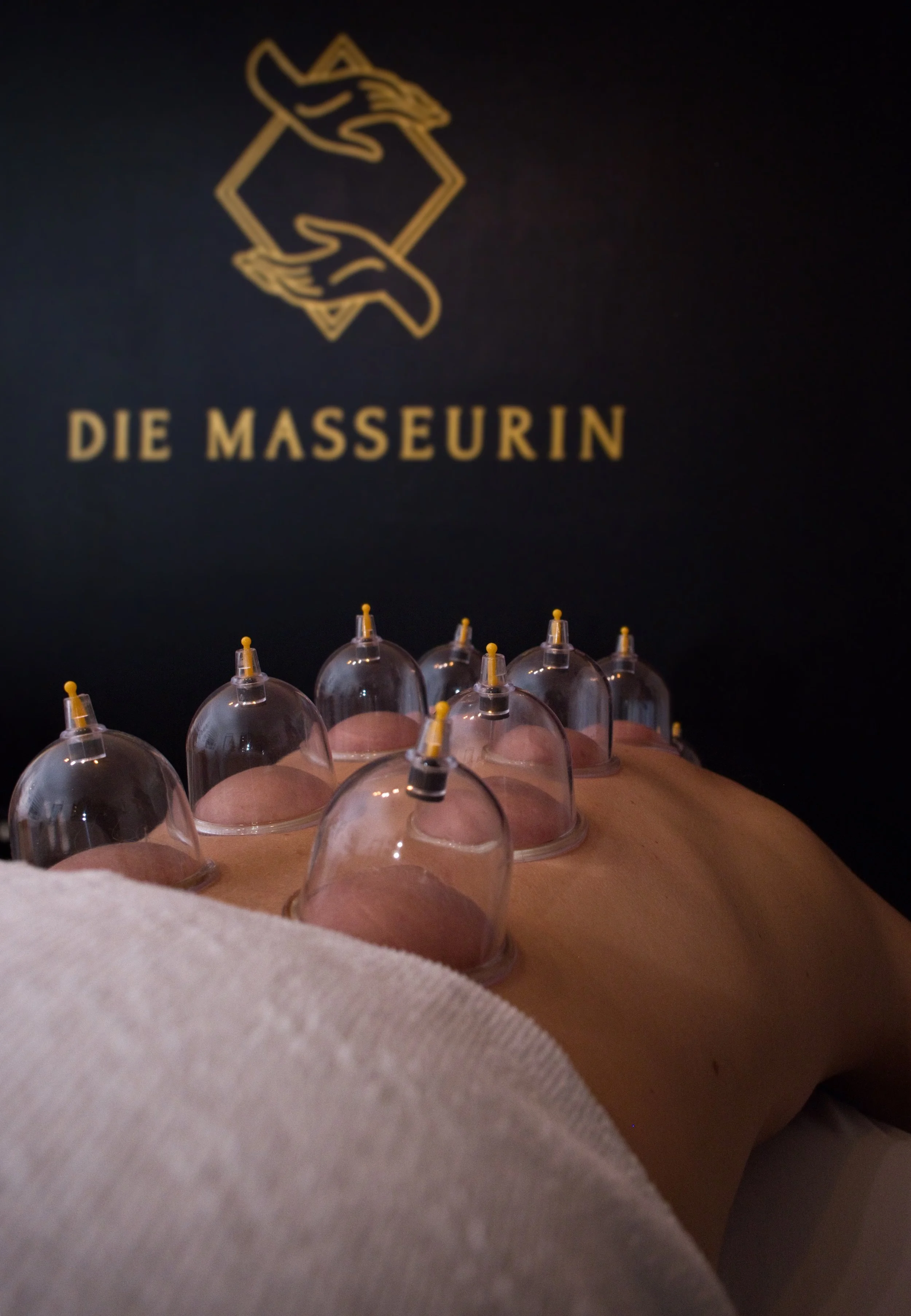 Schröpfmassage