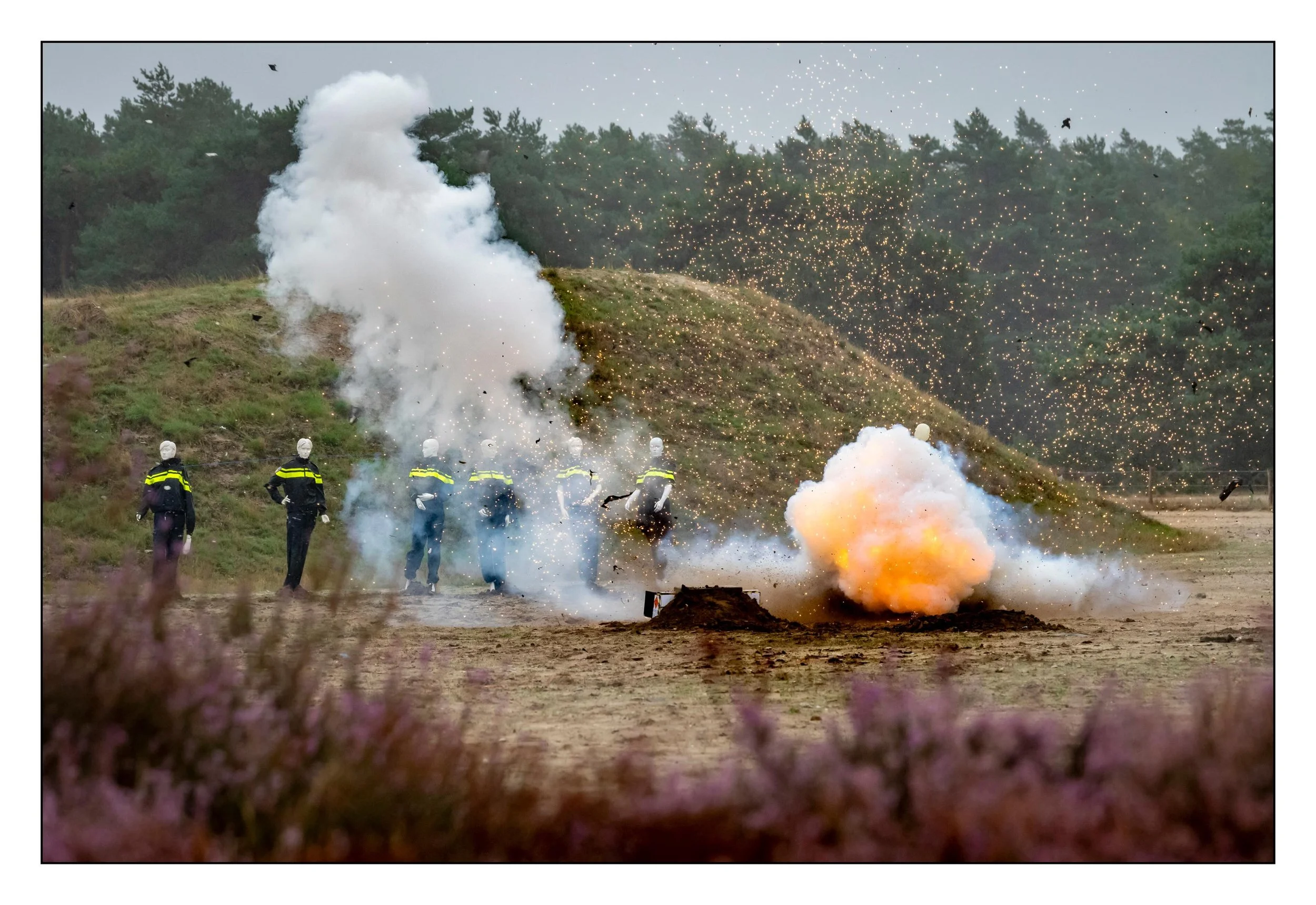 Hij een vuurwerk demonstratie&hellip; wow deze bommen worden bij voordeuren gelegd 💥