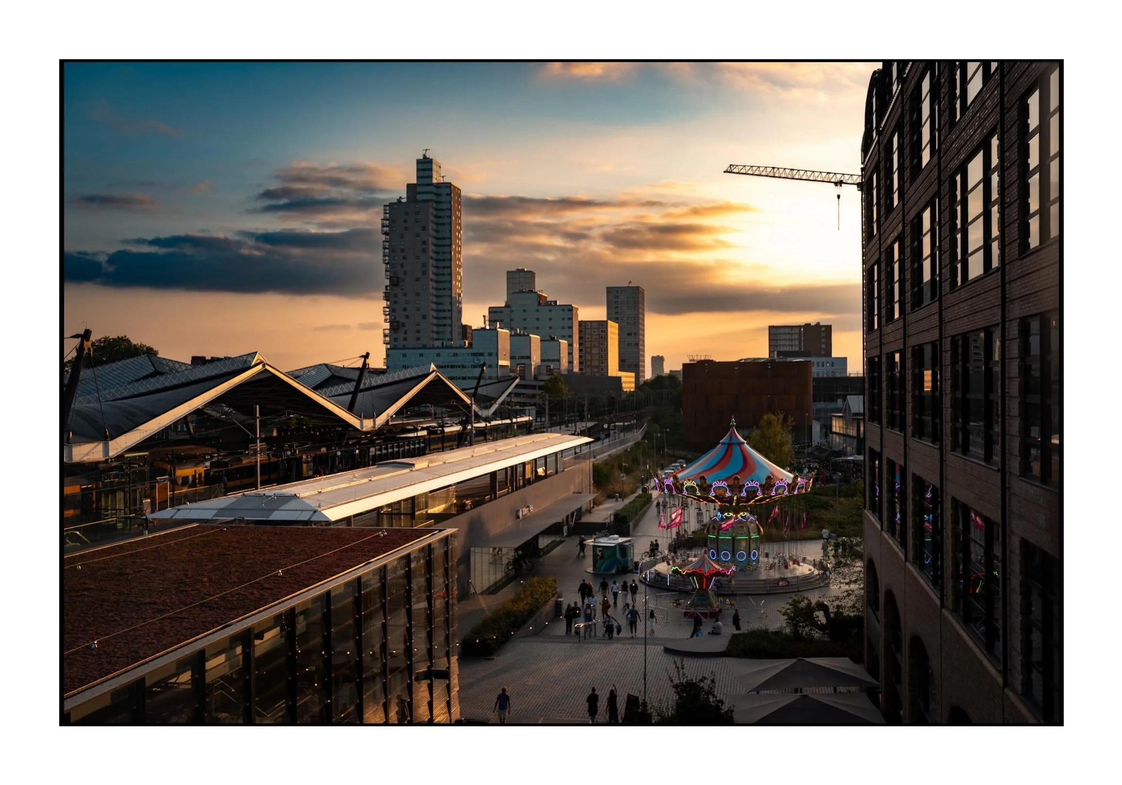 Ook een beetje kermis op het Burgemeester Stekelenburgplein.