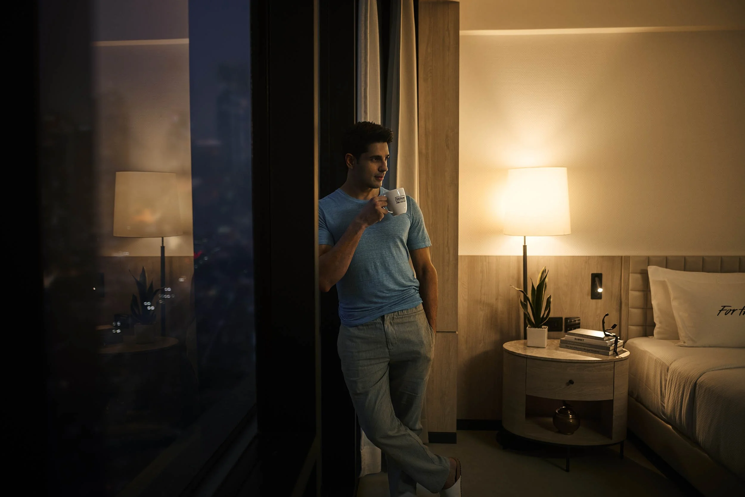 BD_Hilton_Sidharth_Malhotra_Bedroom_74142 RT.jpg