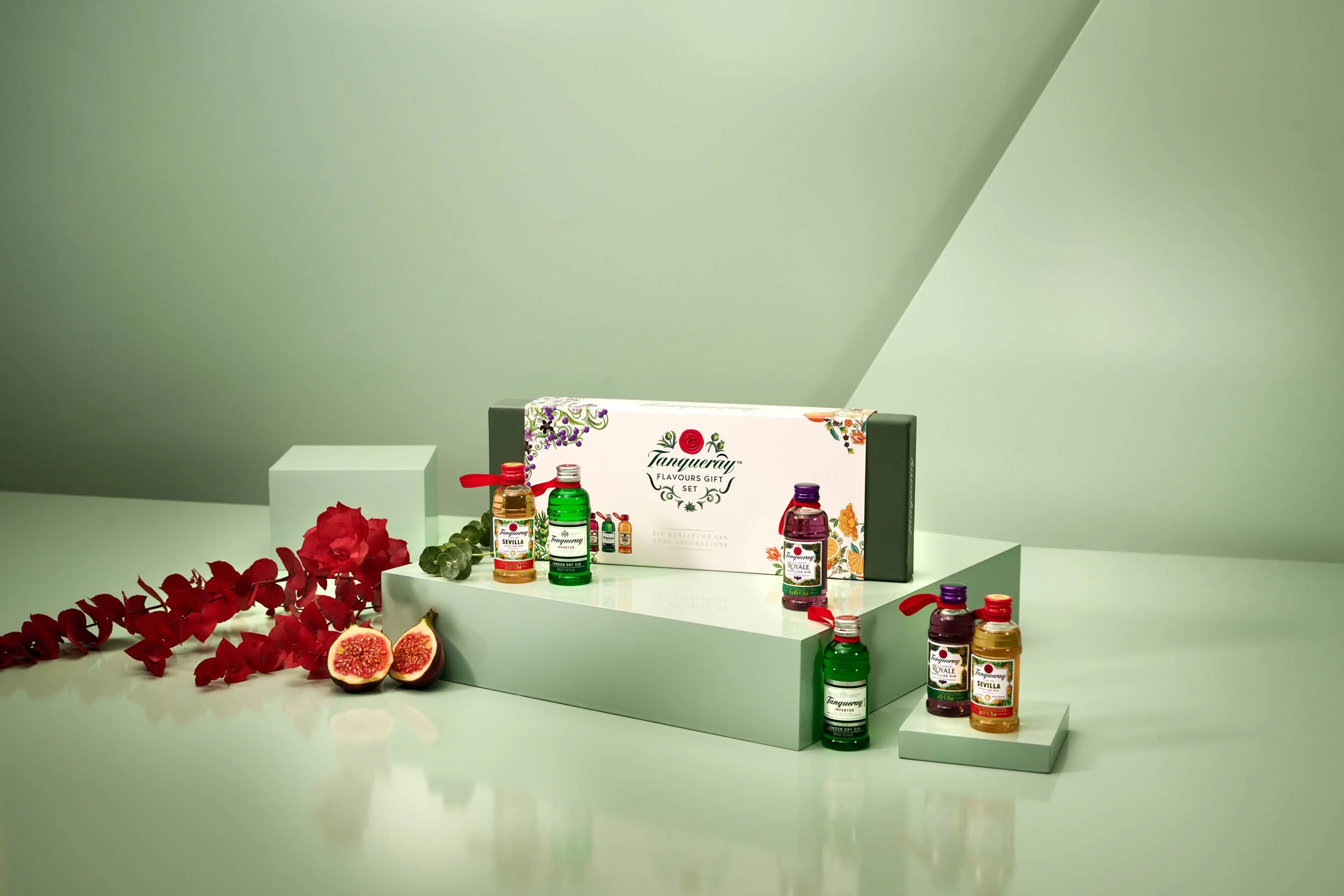 AMAZON_GIFTING_STORE_24092022_TANQUERAY_10_GIFTPACK_6_0194.jpg