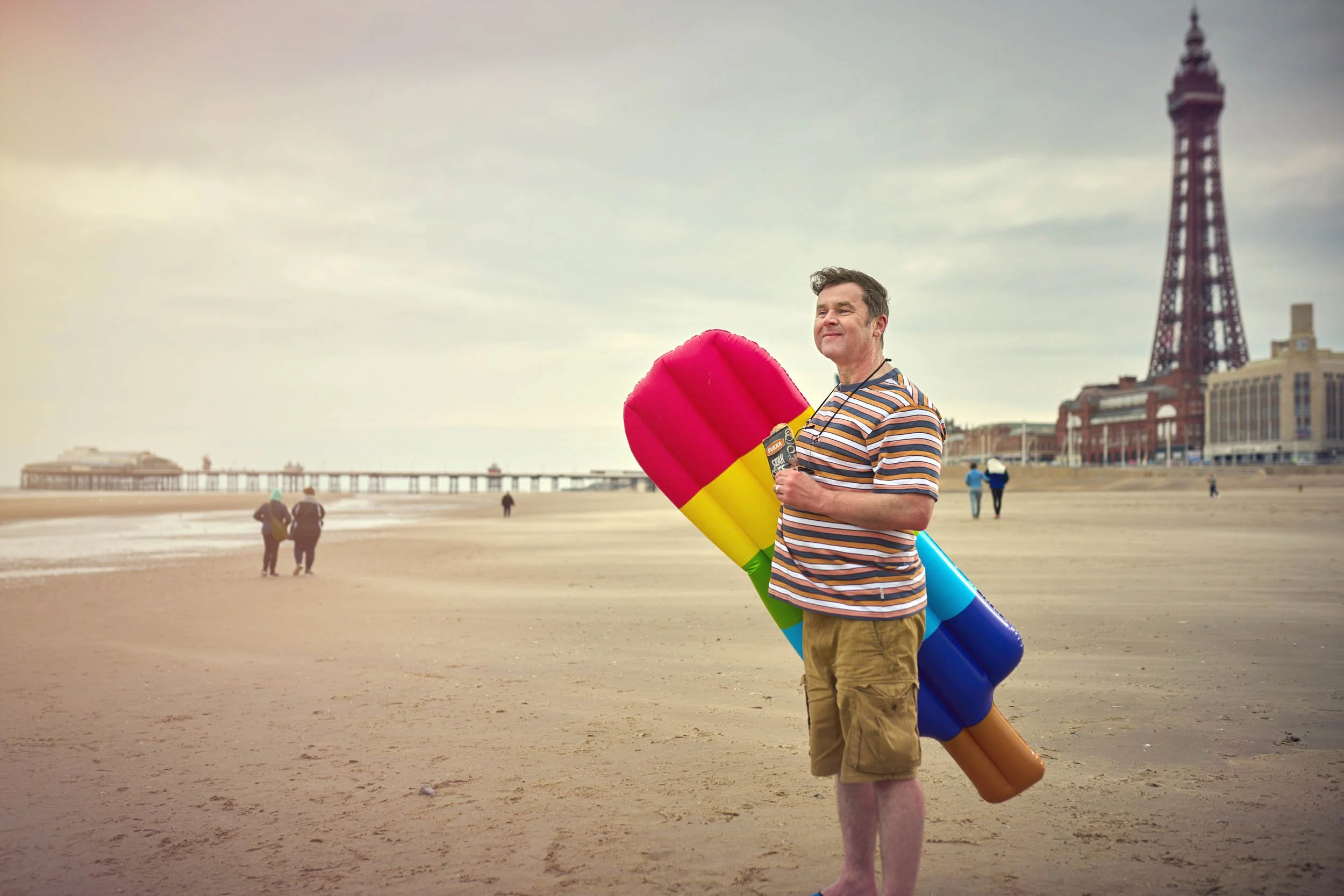 BD_Pukka_Pies_27042023_Beach_dad_0125.jpg
