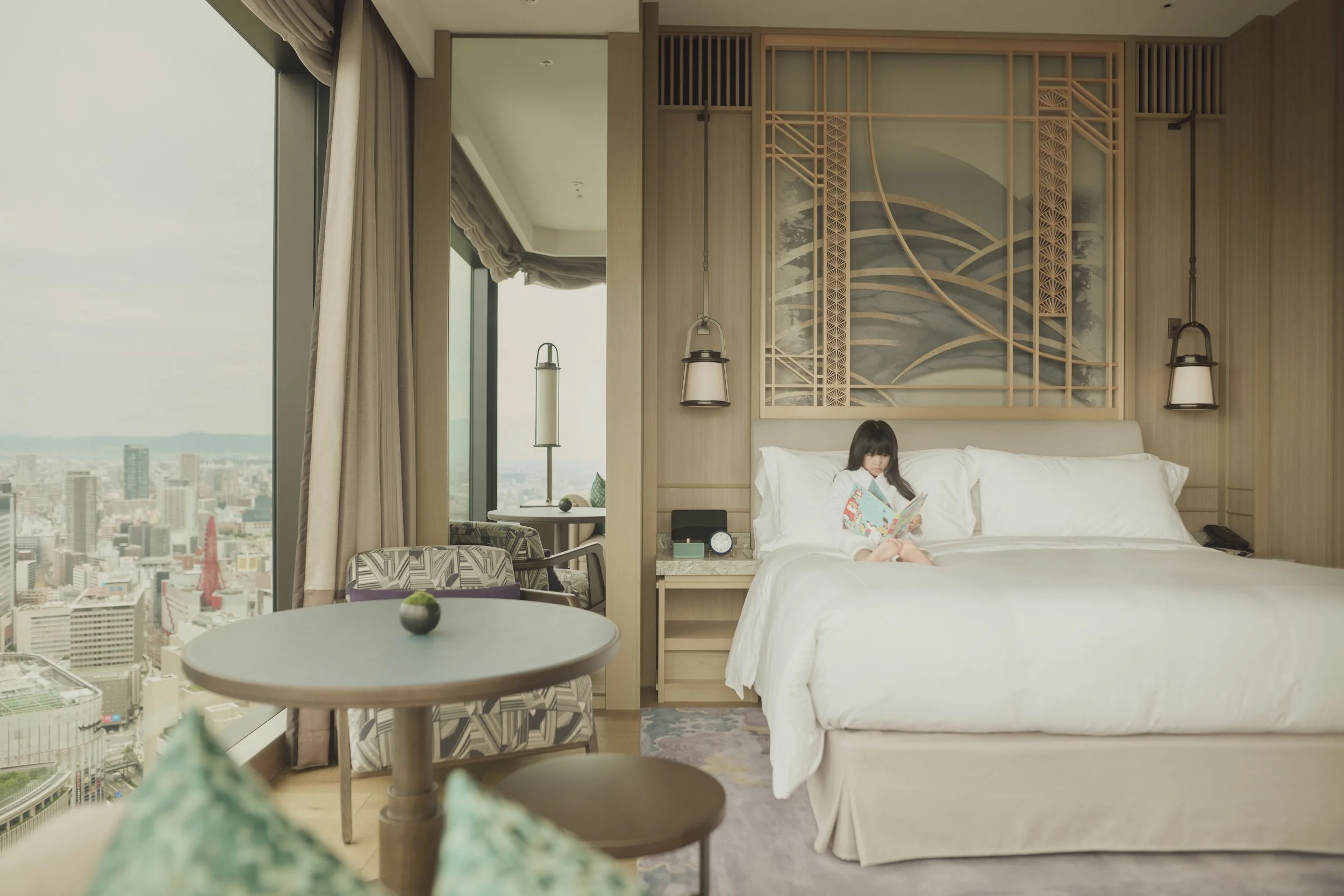 20250612_WALDORF_OSAKA_BD_VIP_SUITE_BEDROOM_01_0017.jpg