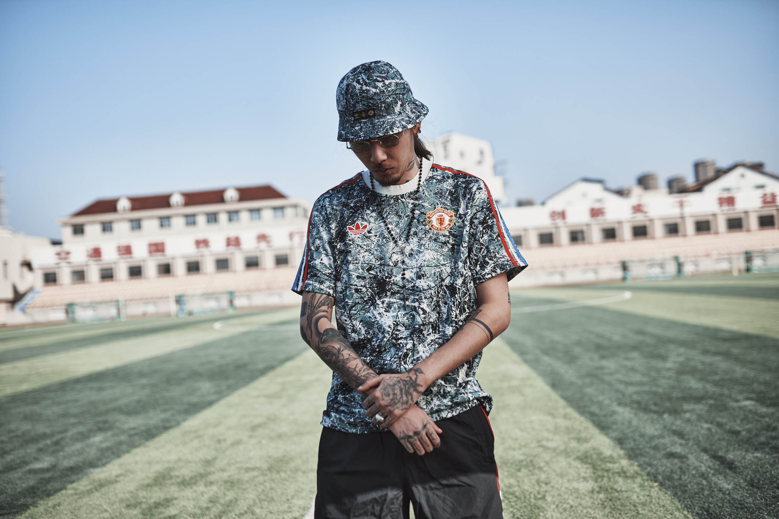 BD_ManUtd_StoneRoses_Adidas_China_40816.jpg