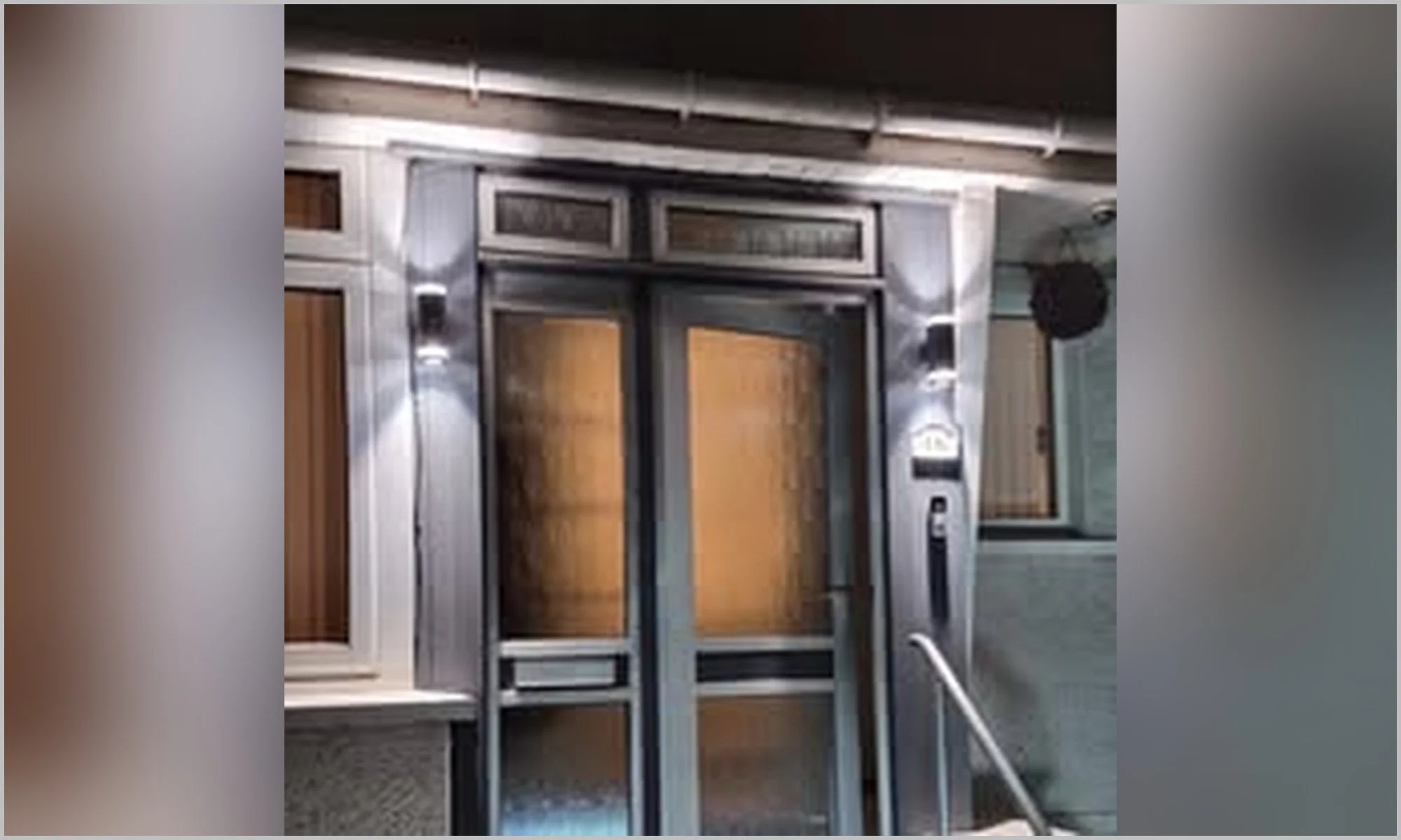 16_Entrance_Lighting.jpg