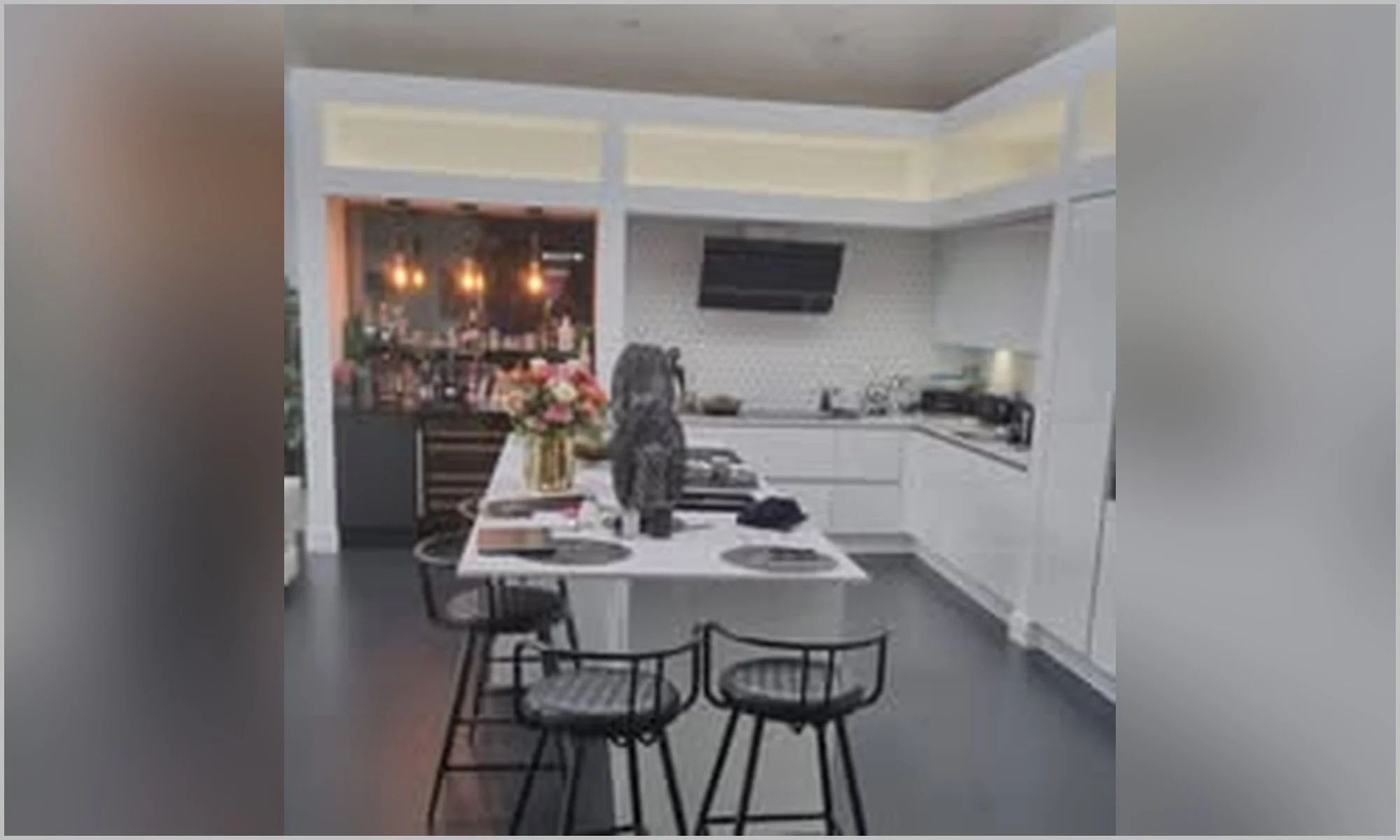 18_Kitchen_Lighting.jpg