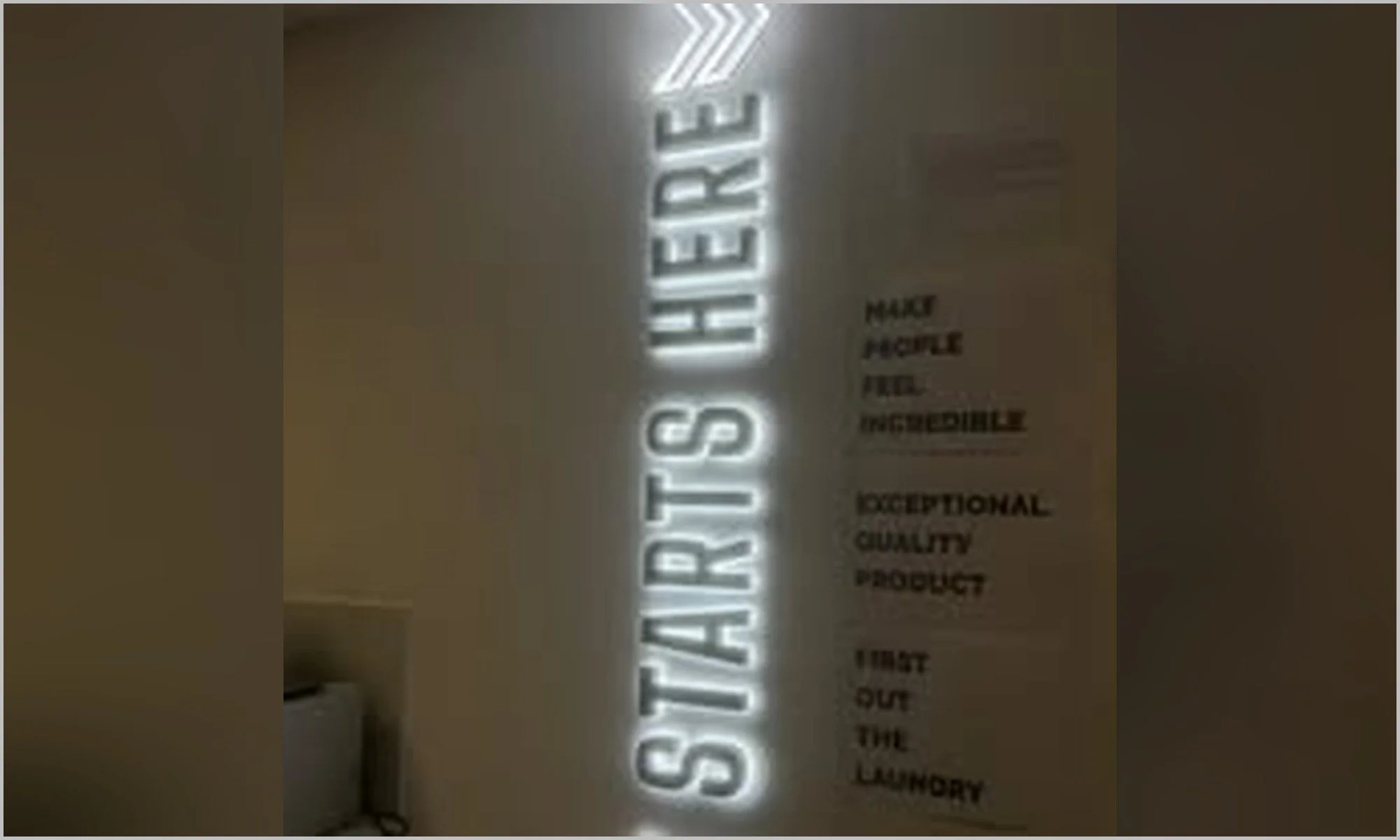 28_Stairs_Here_Illuminated_Sign.jpg