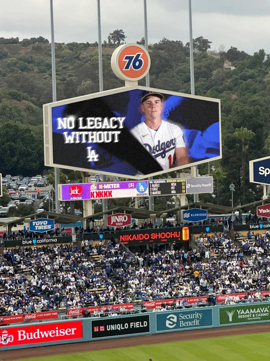 Nike-Dodgers-Gold-DodgerVision.jpg