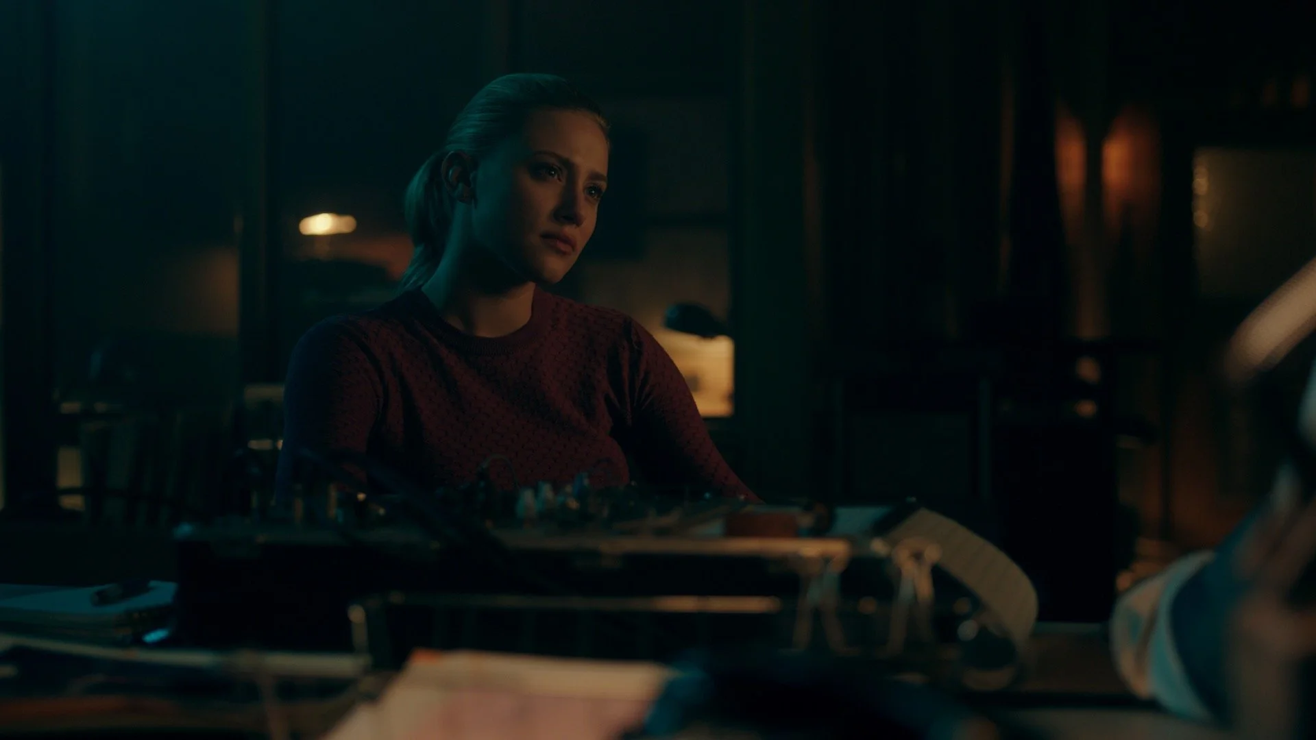 riverdale-stills-cinematographer-shamus-whiting-hewlett15.jpg