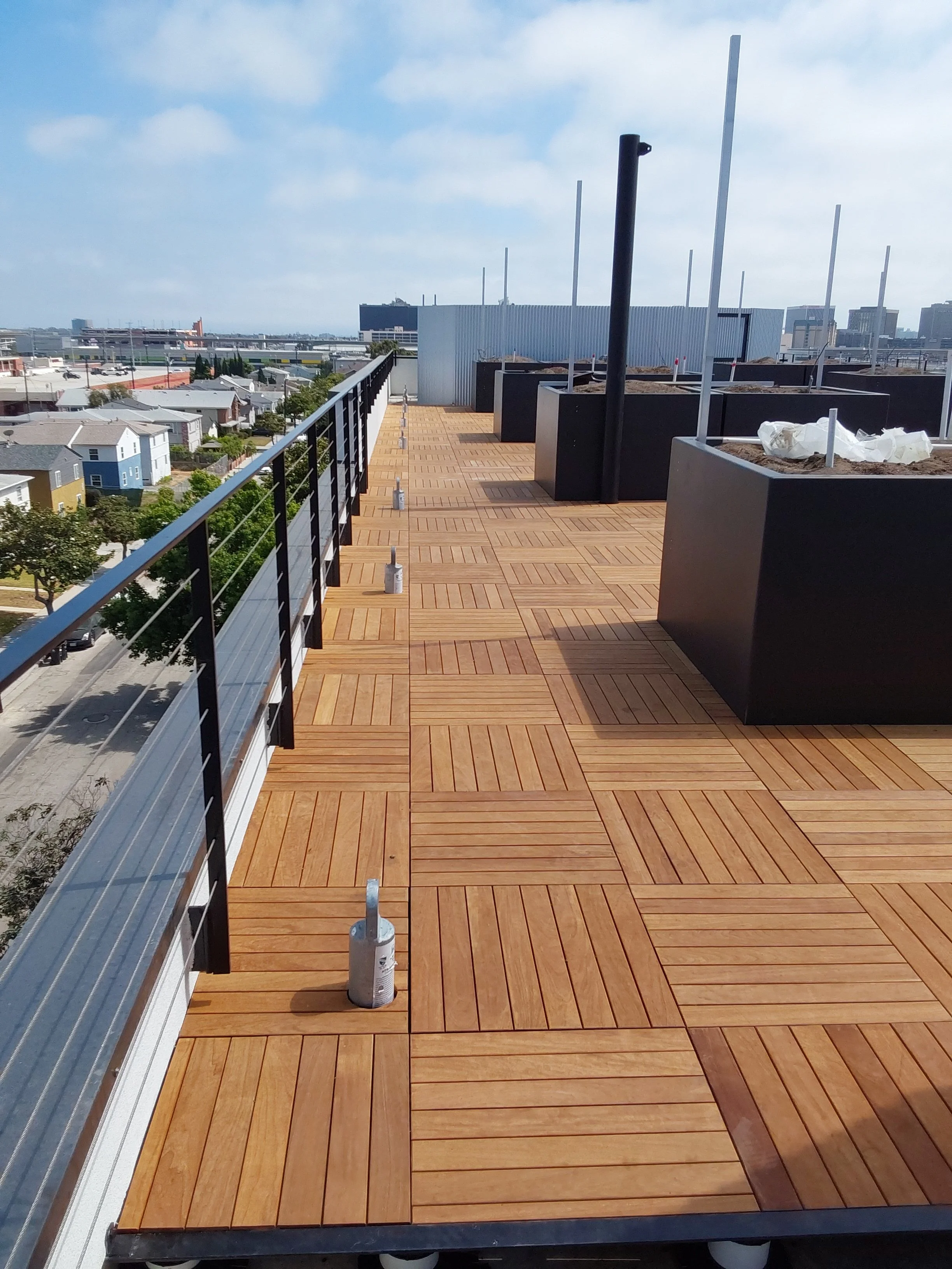 Tile Tech, 24"x 24" IPE Wood & Pedestal System