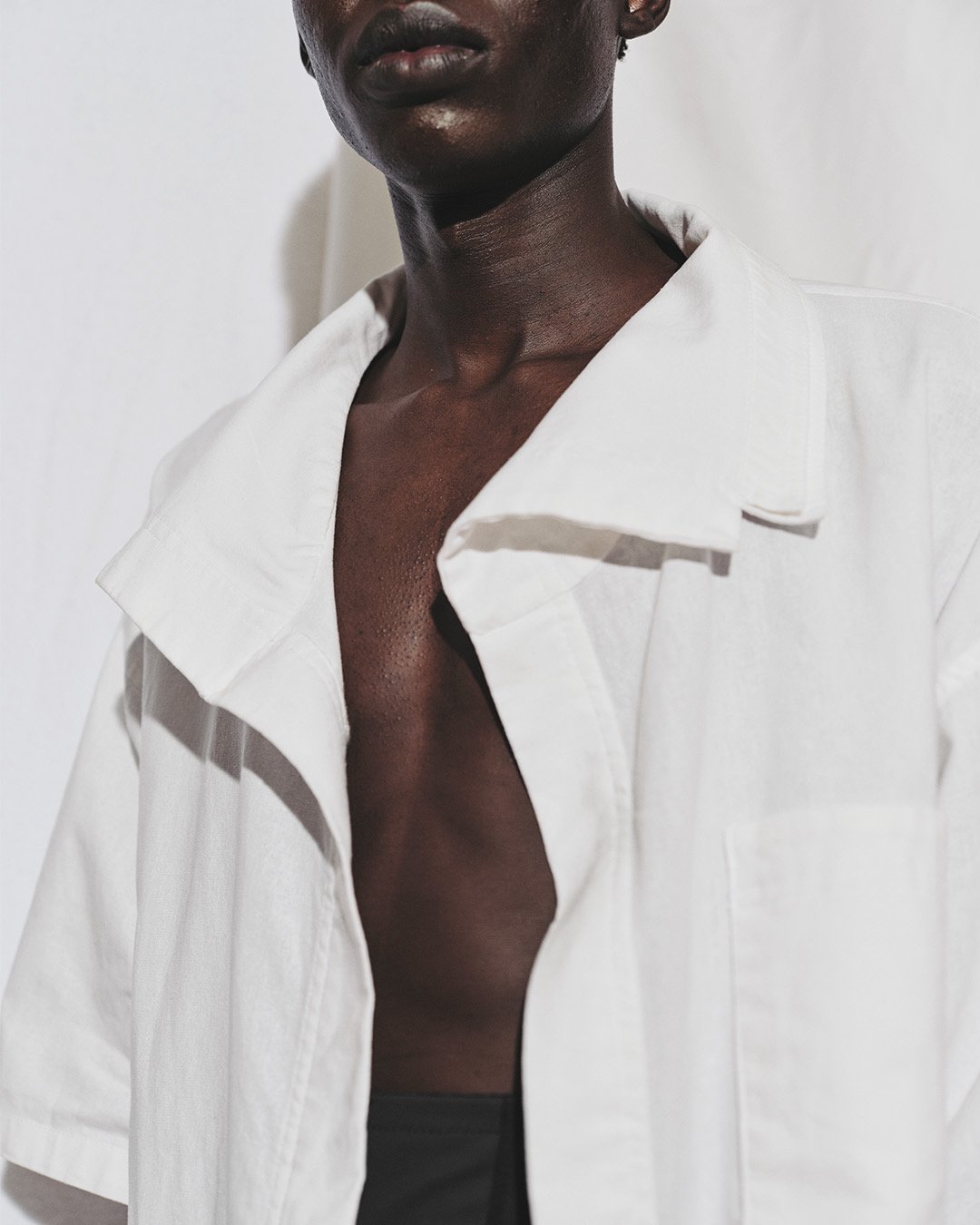 Yona Norvmille Short Sleeve Overshirt Detail Lookboook Image.JPG