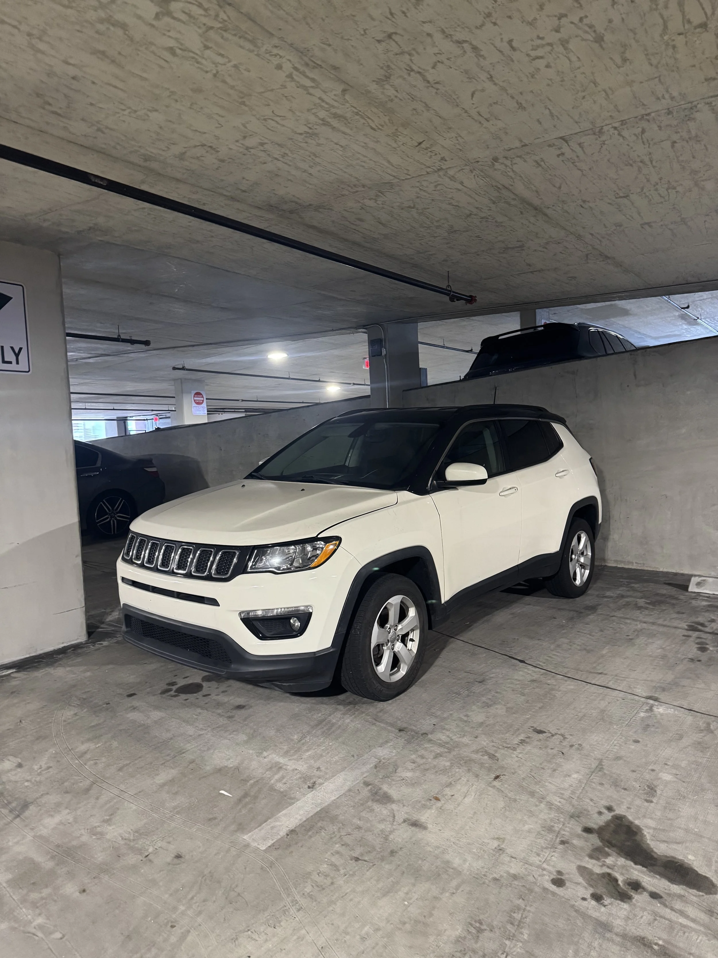 CONGRATULATIONS TO ARYANA FOR HER 2019 JEEP COMPASS!
