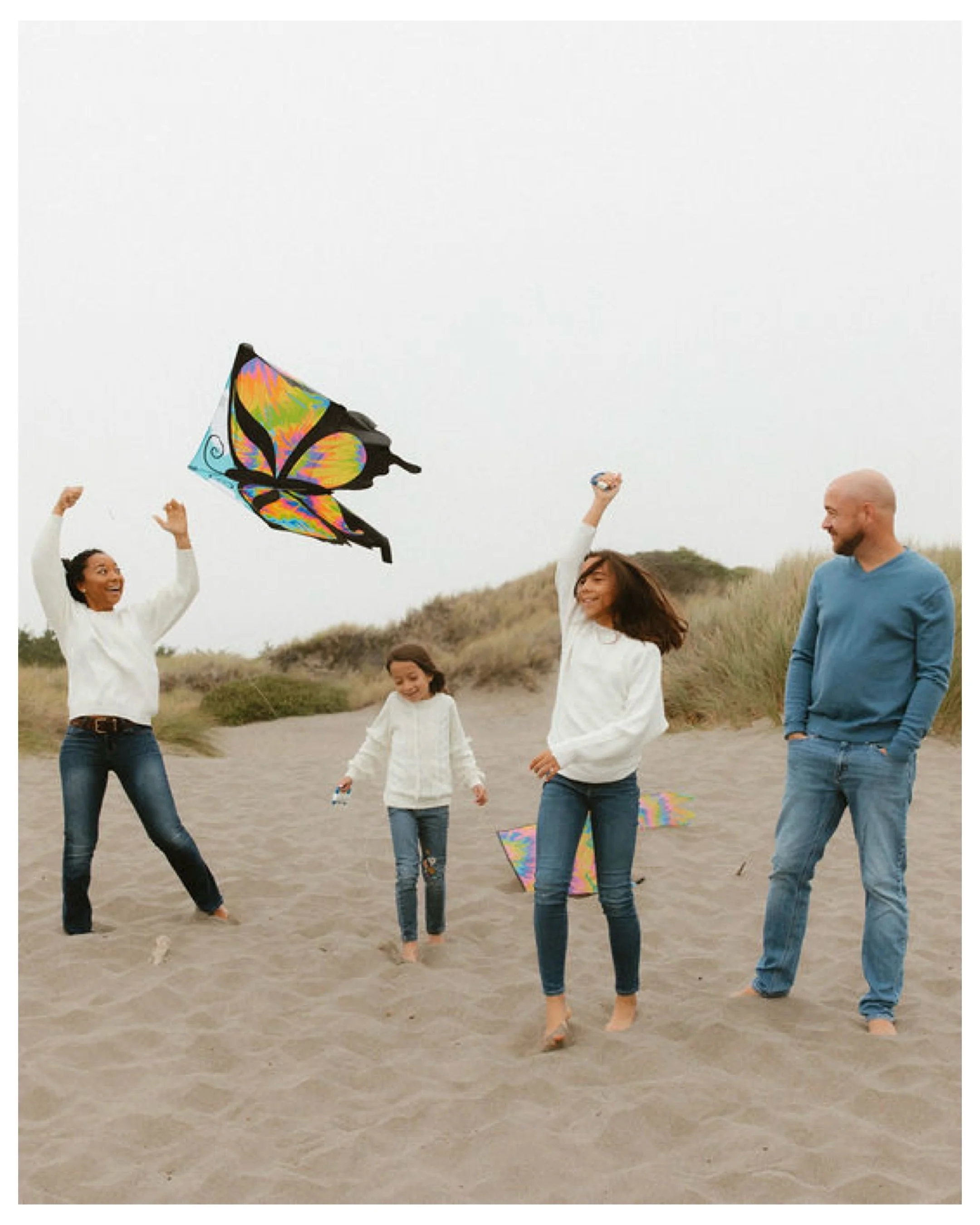 Flying kites, chasing bubbles, building forts, reading stories, cuddling close, and kicking off sandy shoes at the door. ❤️

A perfectly typical foggy summer day in Bodega Bay, filled with all the little moments that make the best memories.

This swe