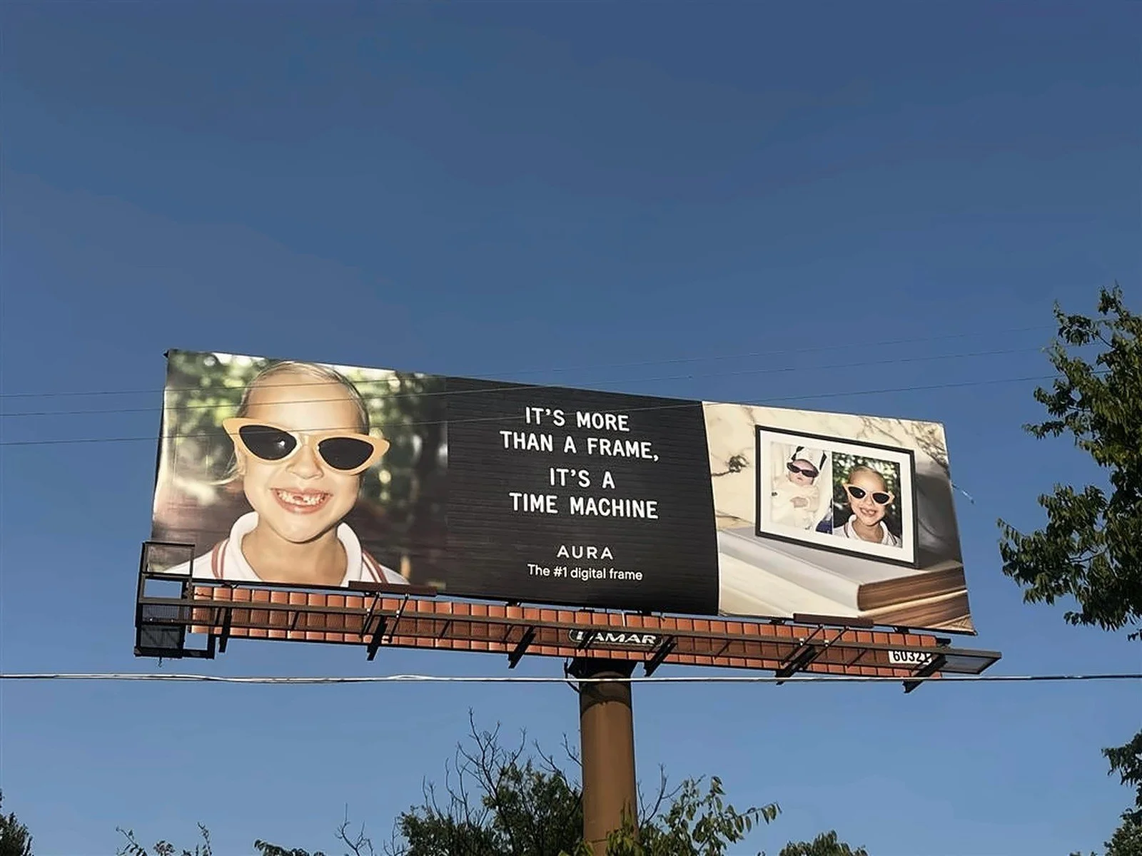 Aura Frames:  Back to School Campaign
