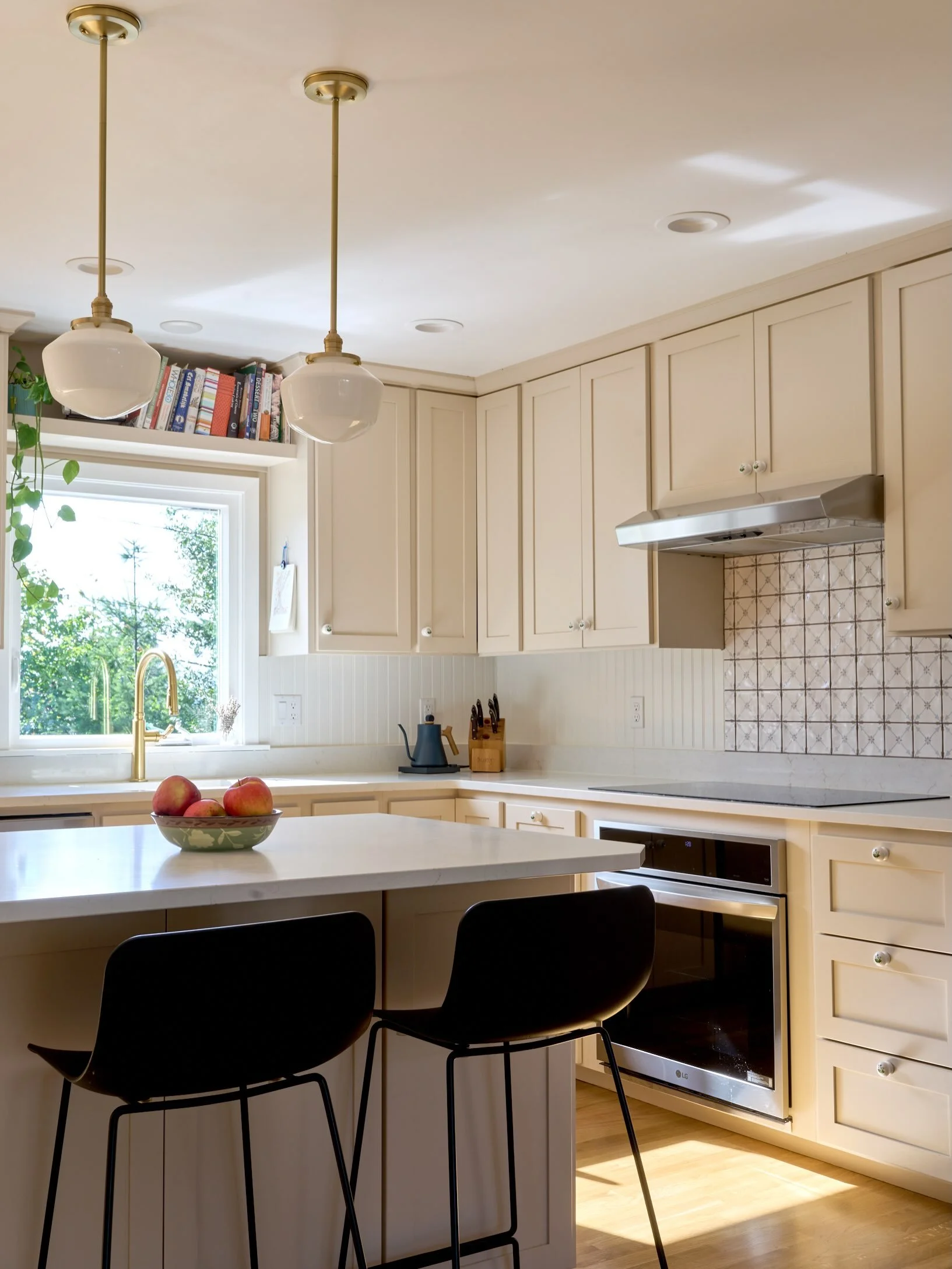So excited to finally share this beautiful kitchen! 🤍

The warm, soft colors create such a welcoming feel throughout the home. By removing the wall that once separated the kitchen from the living room and entry, we opened up the space and created a 