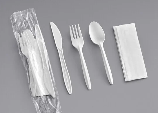 Cutlery Kits Medium PP White - Fork, Knife, Spoon, 1ply 8"x10" Napkin - 250kit
