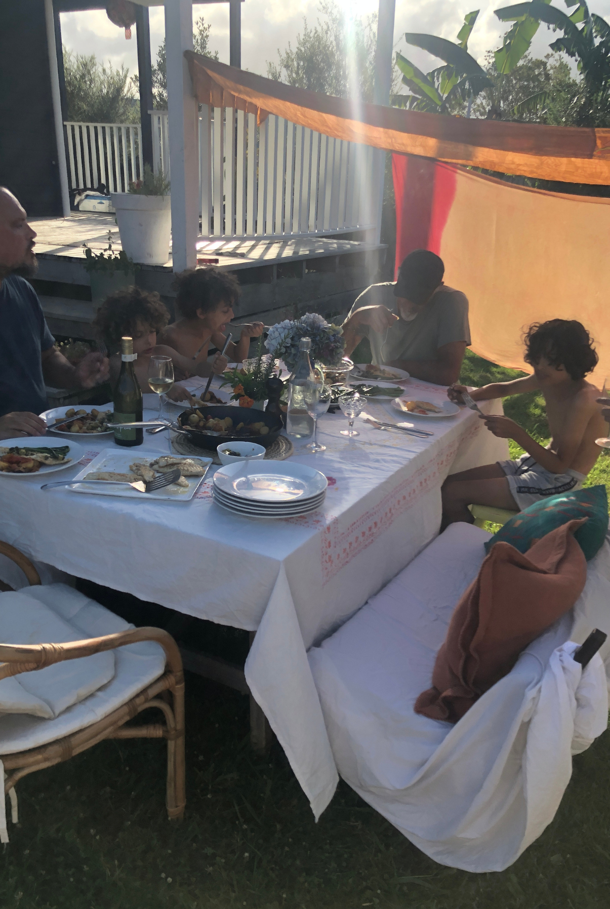 MANZIL 028: A BIG YUMMY FEAST

Home is a warm place in my heart and a full tummy.
