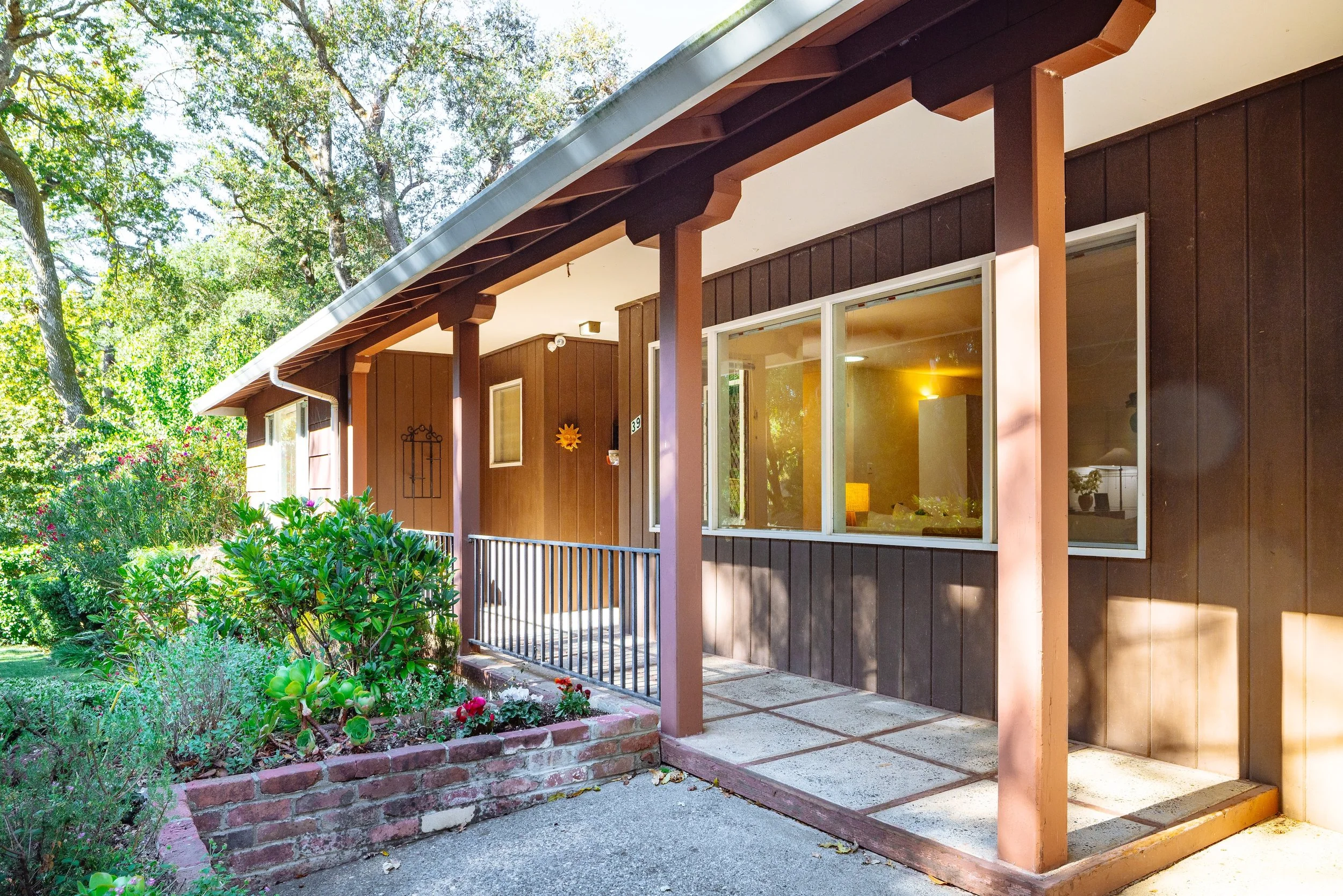 Hedge Realty 39 Piper Ln Fairfax 2026 - michael woolsey 2026-4573.jpg