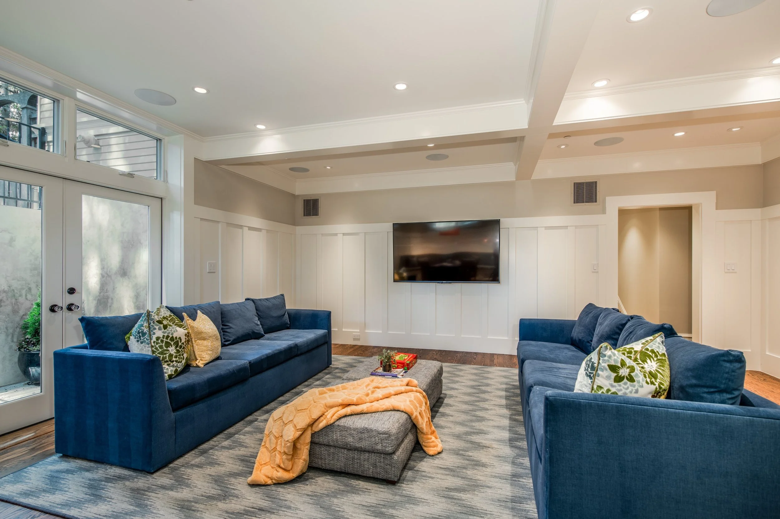 025_Lower Level Living.jpg