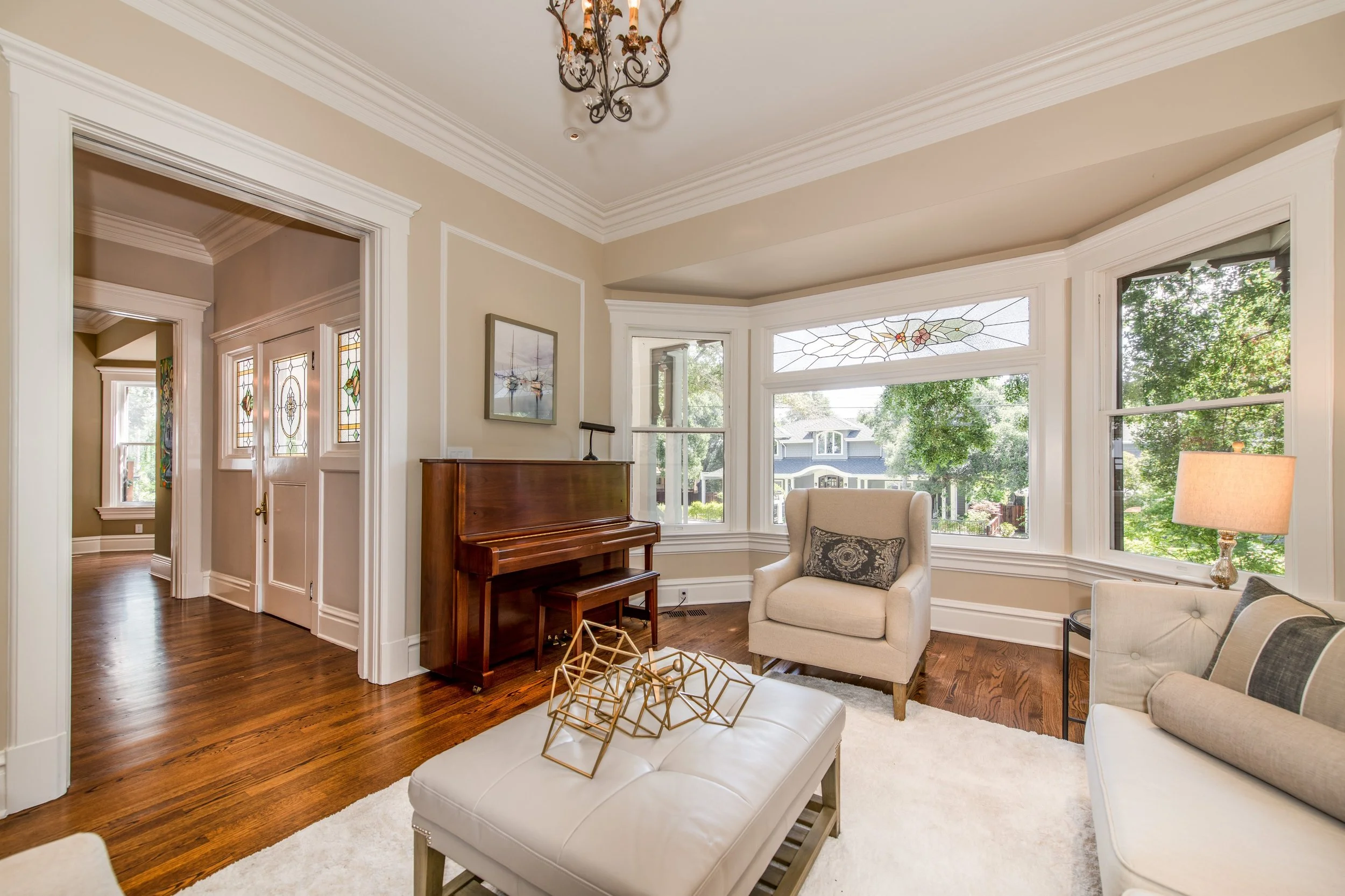 007_Living Room.jpg