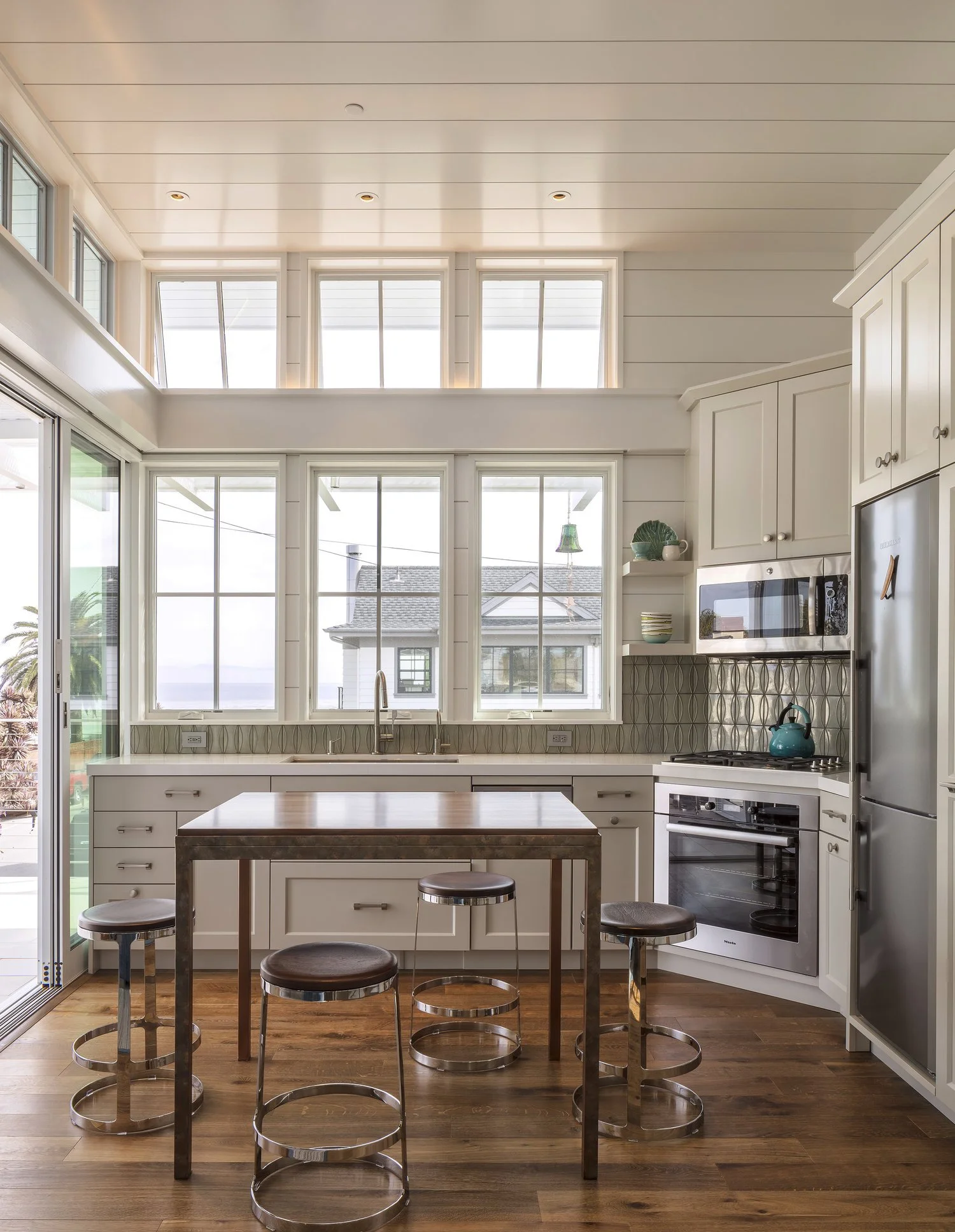 07_35th_Ave_Kitchen.jpg