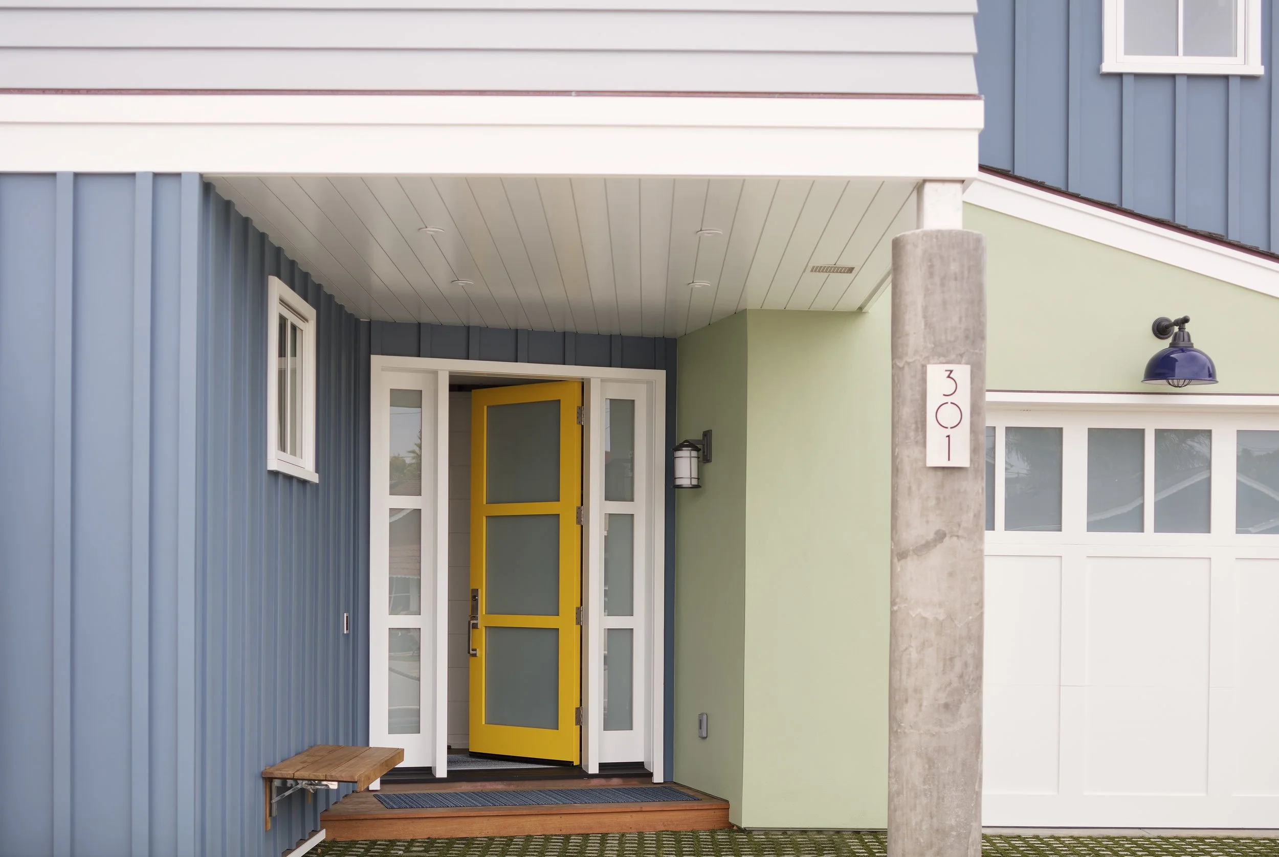 04_35th_Ave_Frontdoor.jpg
