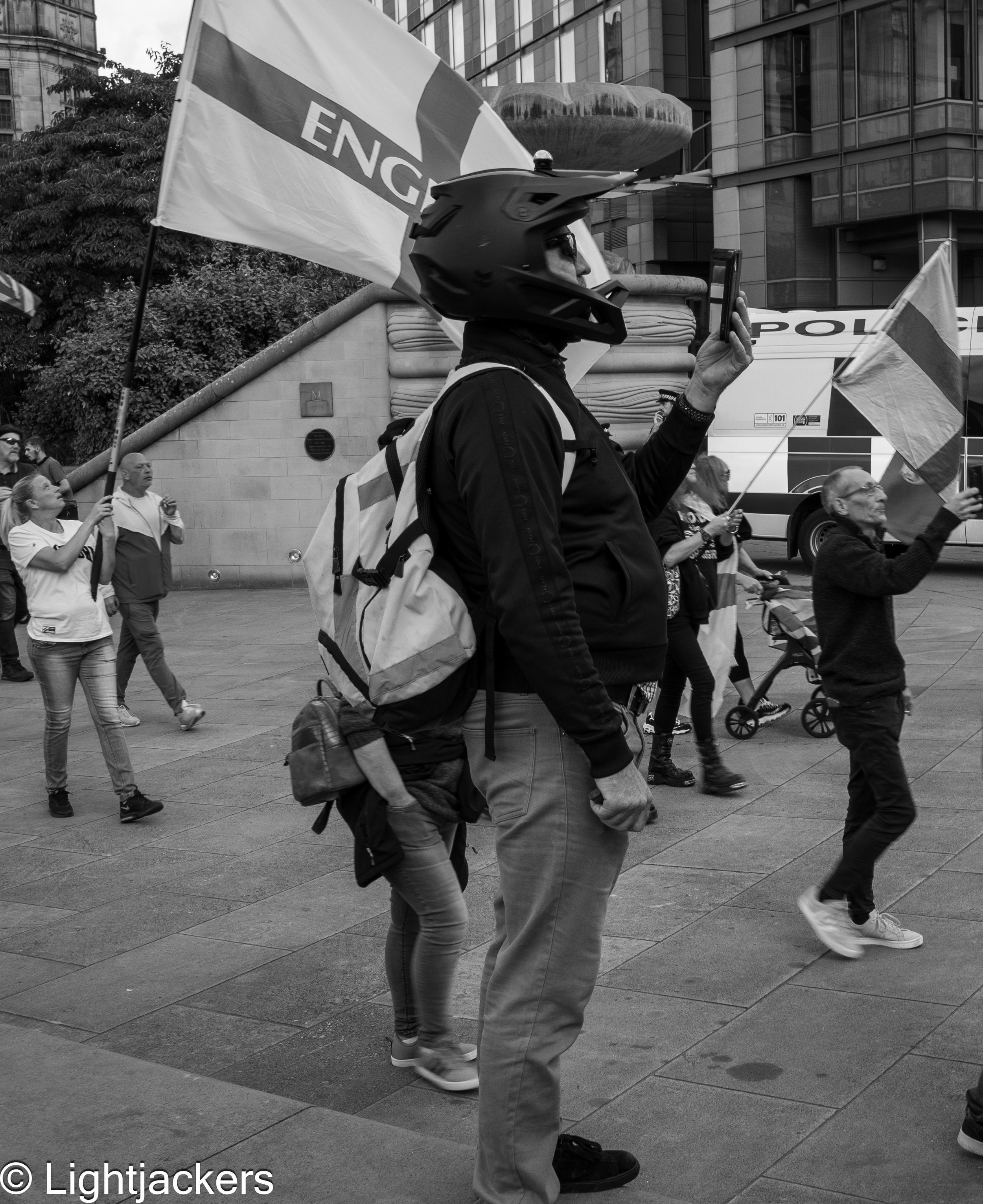 _R011765-1.jpg