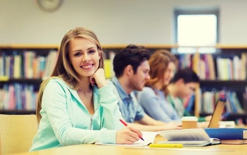 Trea Martyn, experienced English tutor, English lessons in Hove and online