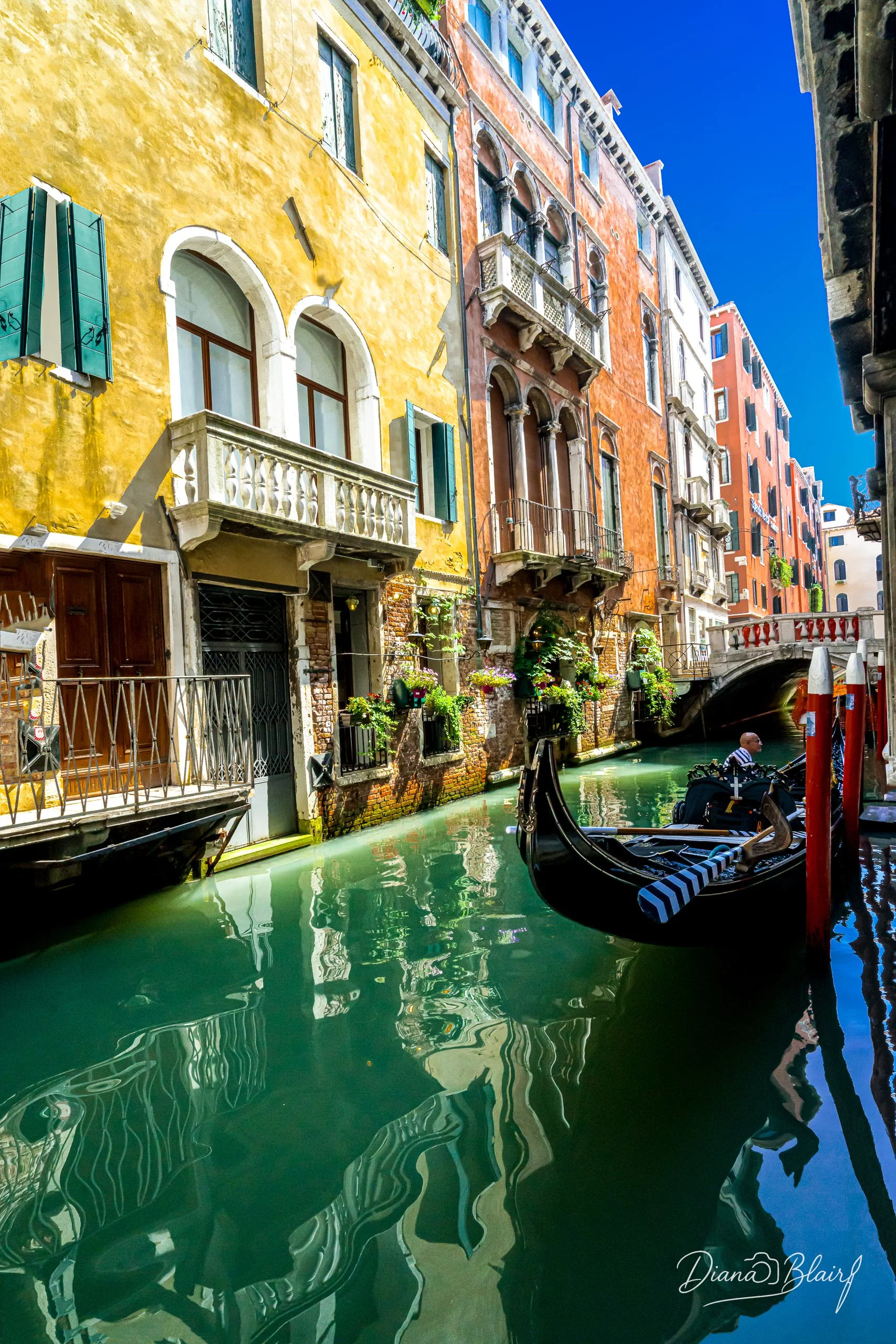 Venice Canal Gondola, Metal, 16x24"