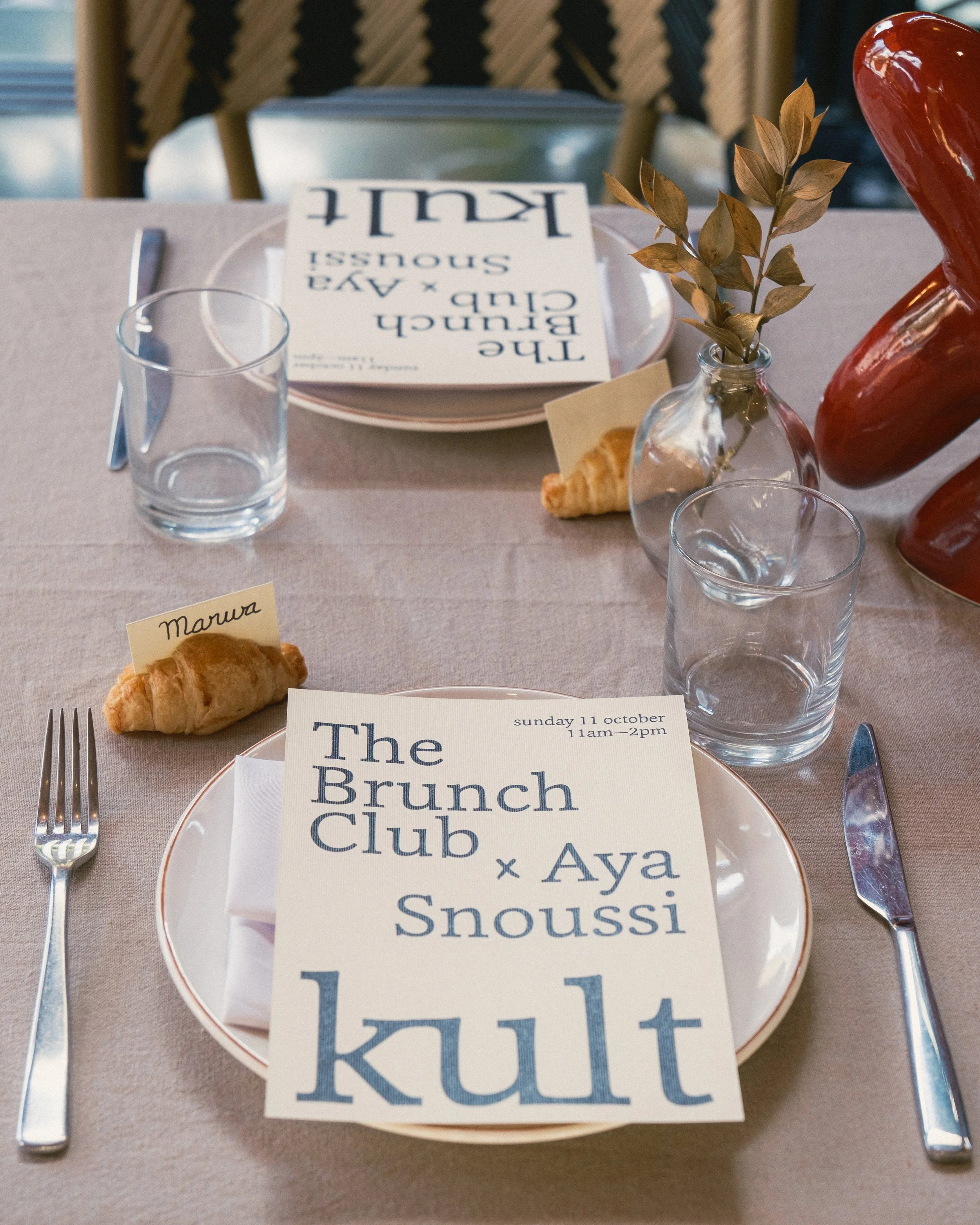 Kult, a café in Casablanca: coffee, brunch and dinner from 8am to 11pm. Book a table, host a workshop or privatise the space for your event.