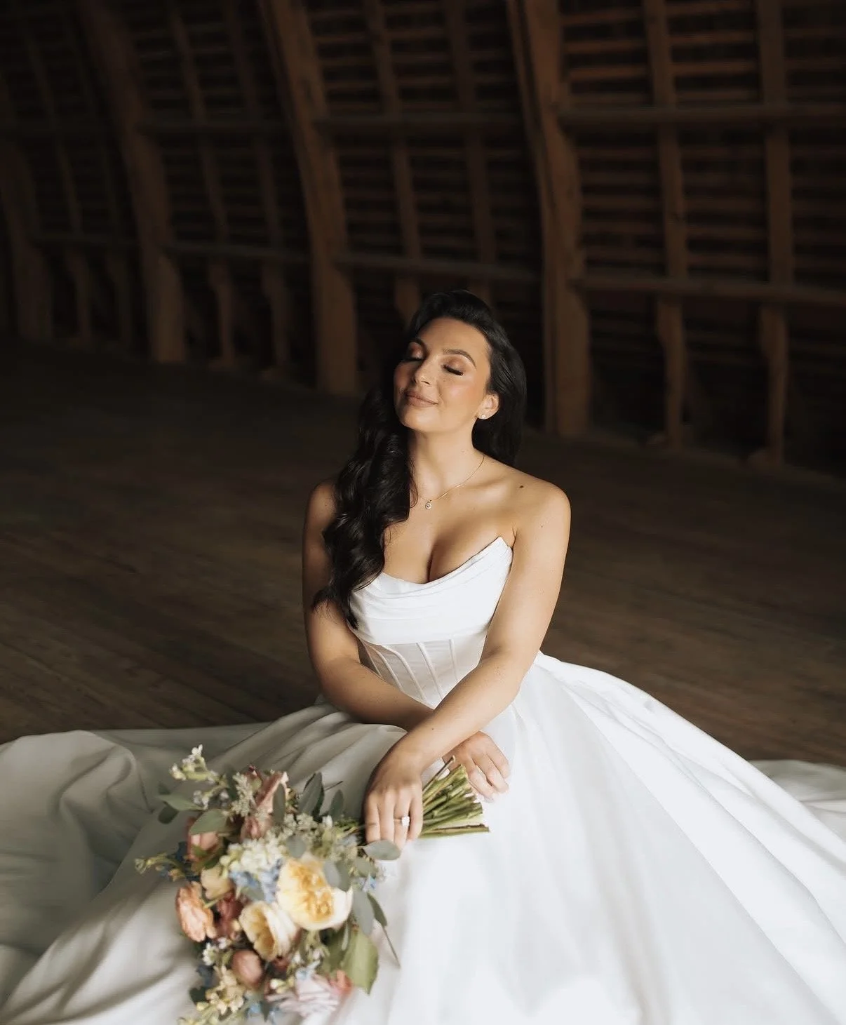 Solie & Sable Artistry, Amanda Nerney, Philadelphia bridal hair stylist, romantic wedding hairstyles, soft bridal waves, Pennsylvania wedding hair