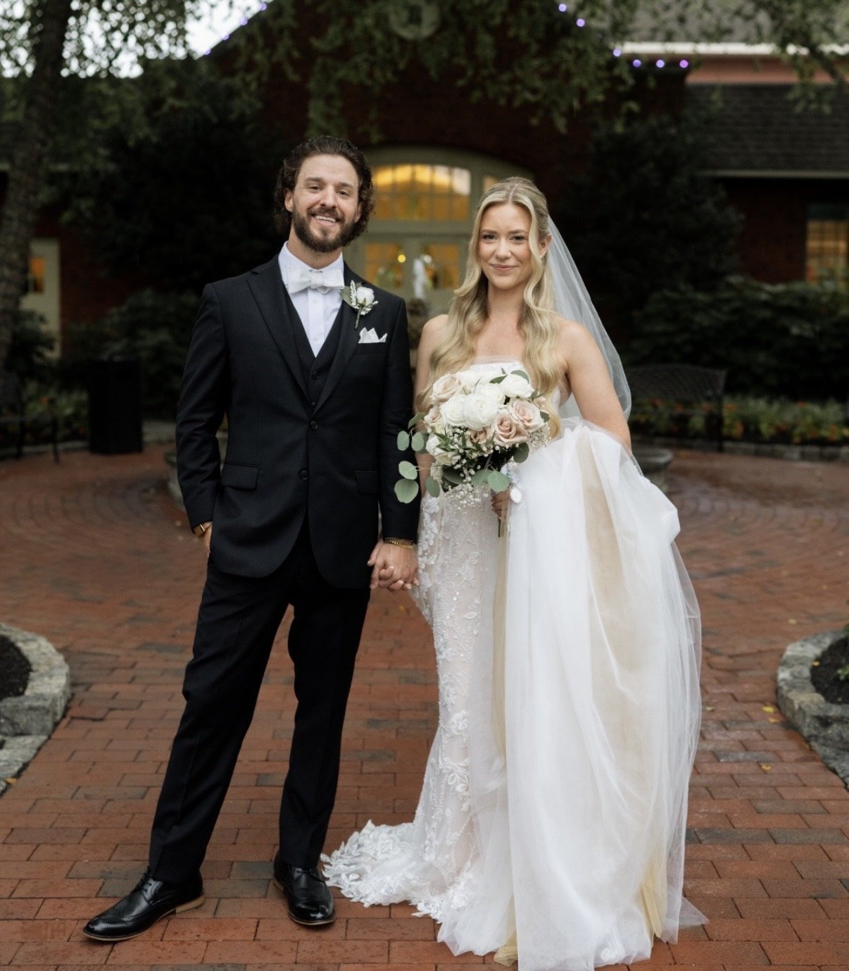 Luxury makeup artist Columbus Ohio, Bridal makeup Columbus Ohio, Destination wedding makeup artist, Celebrity makeup artist Columbus, Best makeup artist in Columbus Ohio, High-end makeup artist Columbus, Makeup with Anna Kleman