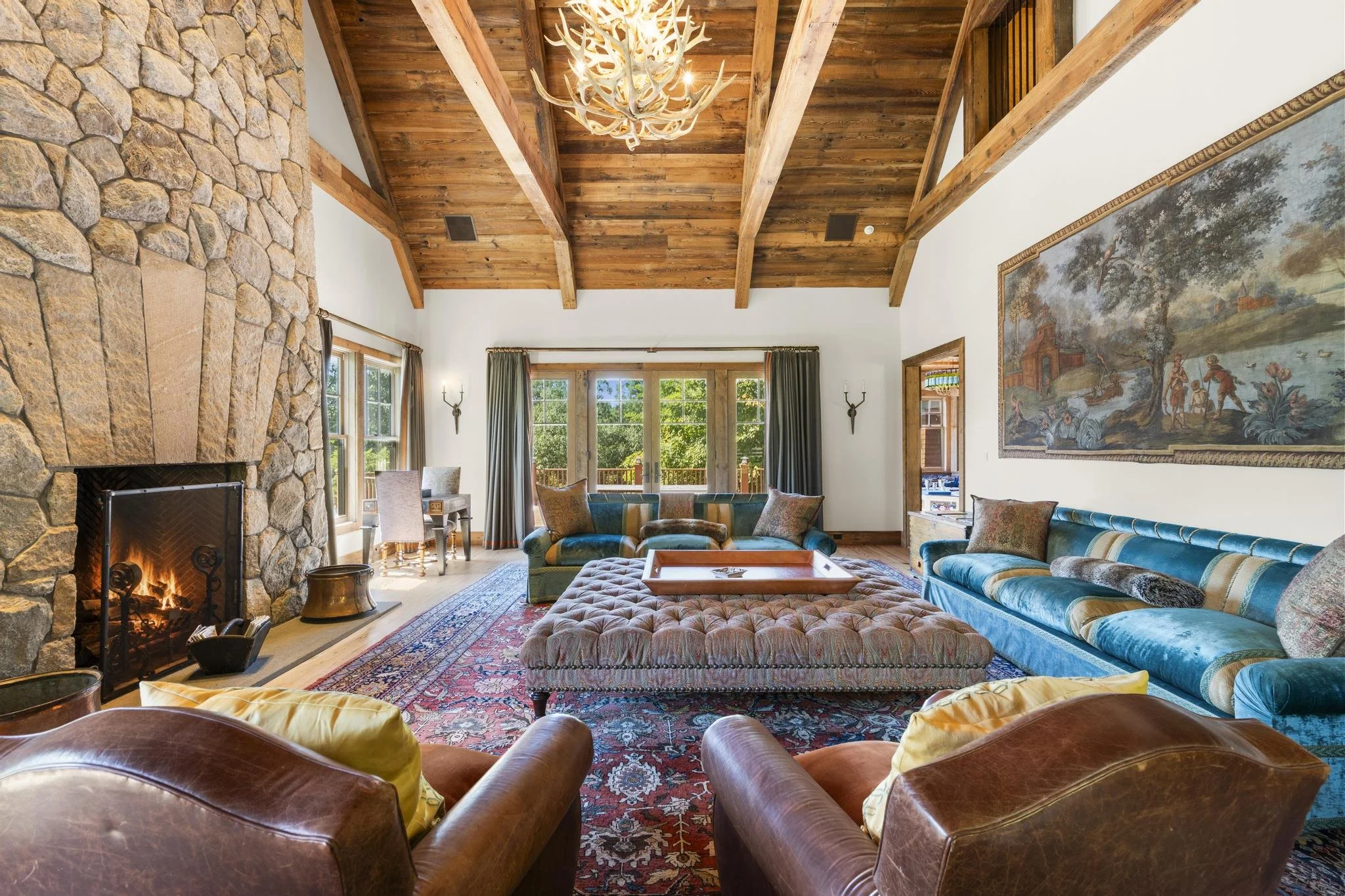 Quaker Lane Farm interior, great room