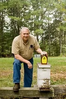 Jimmy Carmack — Board Member

Jimmy is a beekeeper and honey producer from Center Point and a retired self-employed heavy equipment mechanic. In 2004, he became Alabama's first Certified Master Beekeeper through the University of Georgia and Young Ha