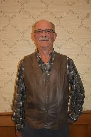 Johnny Morris — Board Member

Johnny manages Morris Farms in Warrior with his wife, Laurie, and family. Founded by his father, John W. Morris, the multigenerational farm raises antibiotic-free, grass-finished cattle, grows its own feed, and produces 