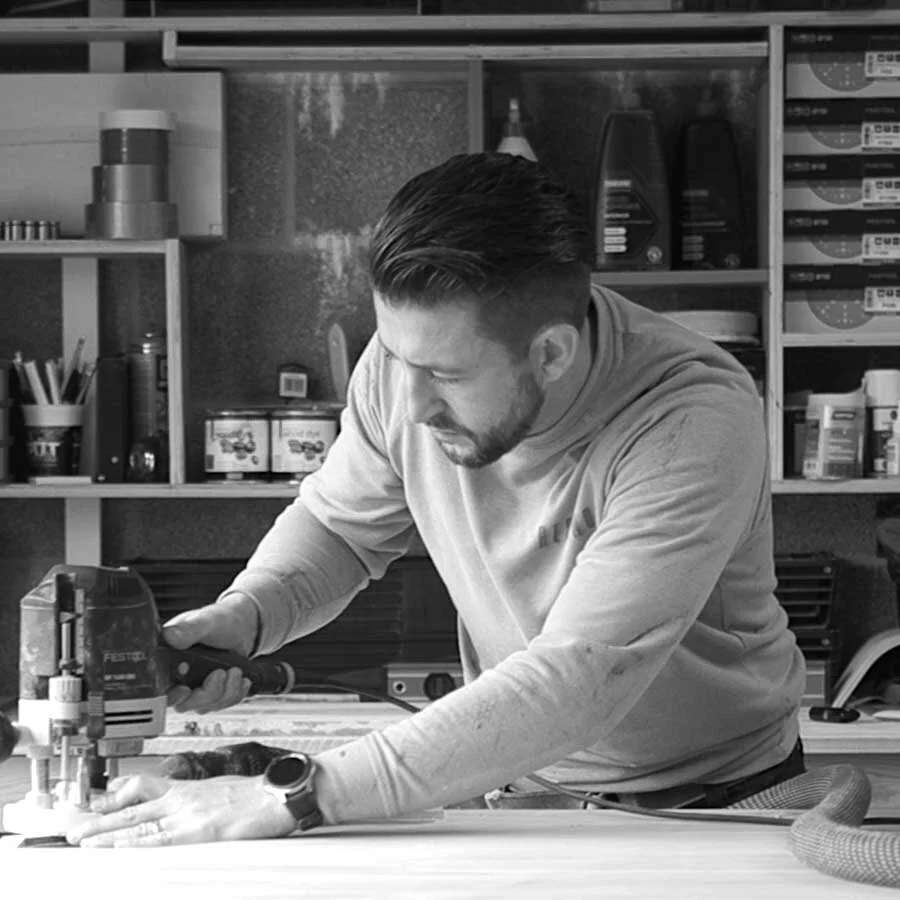 Dominico, the maker behind Resino