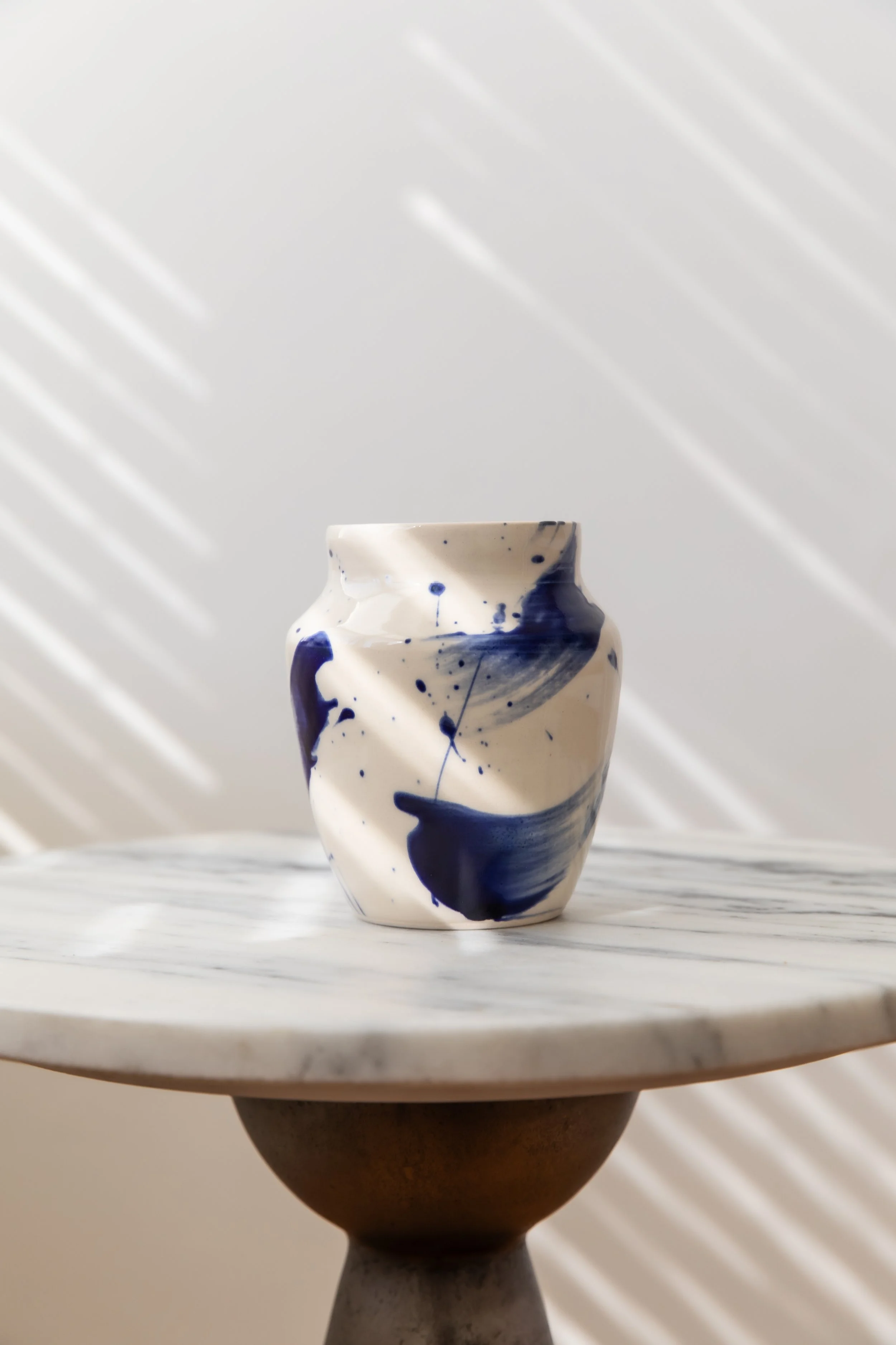 Indigo Vase_W4.5in-H4.5n_USD75_Qty1_00003.jpg