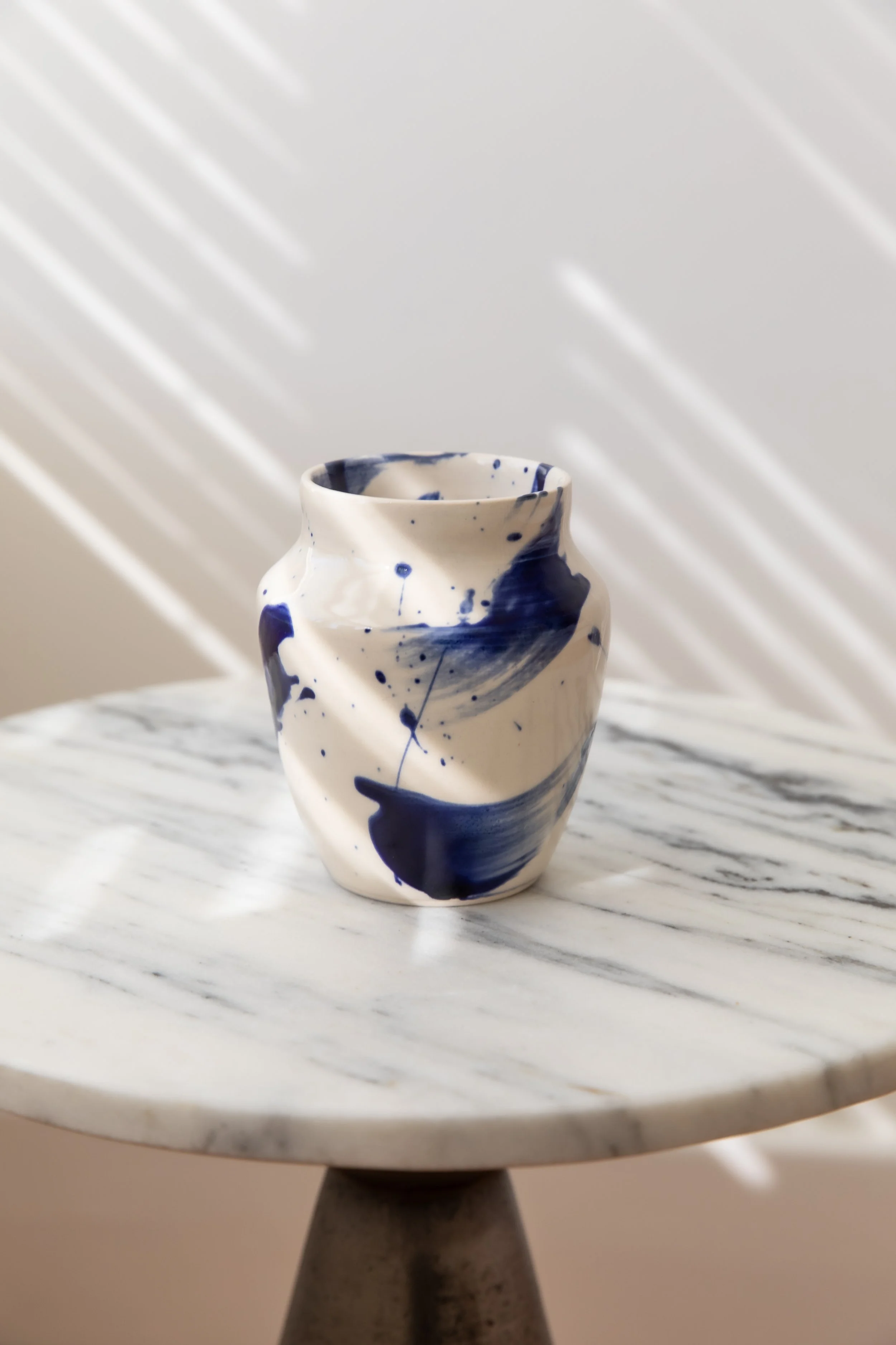 Indigo Vase_W4.5in-H4.5n_USD75_Qty1_00001.jpg