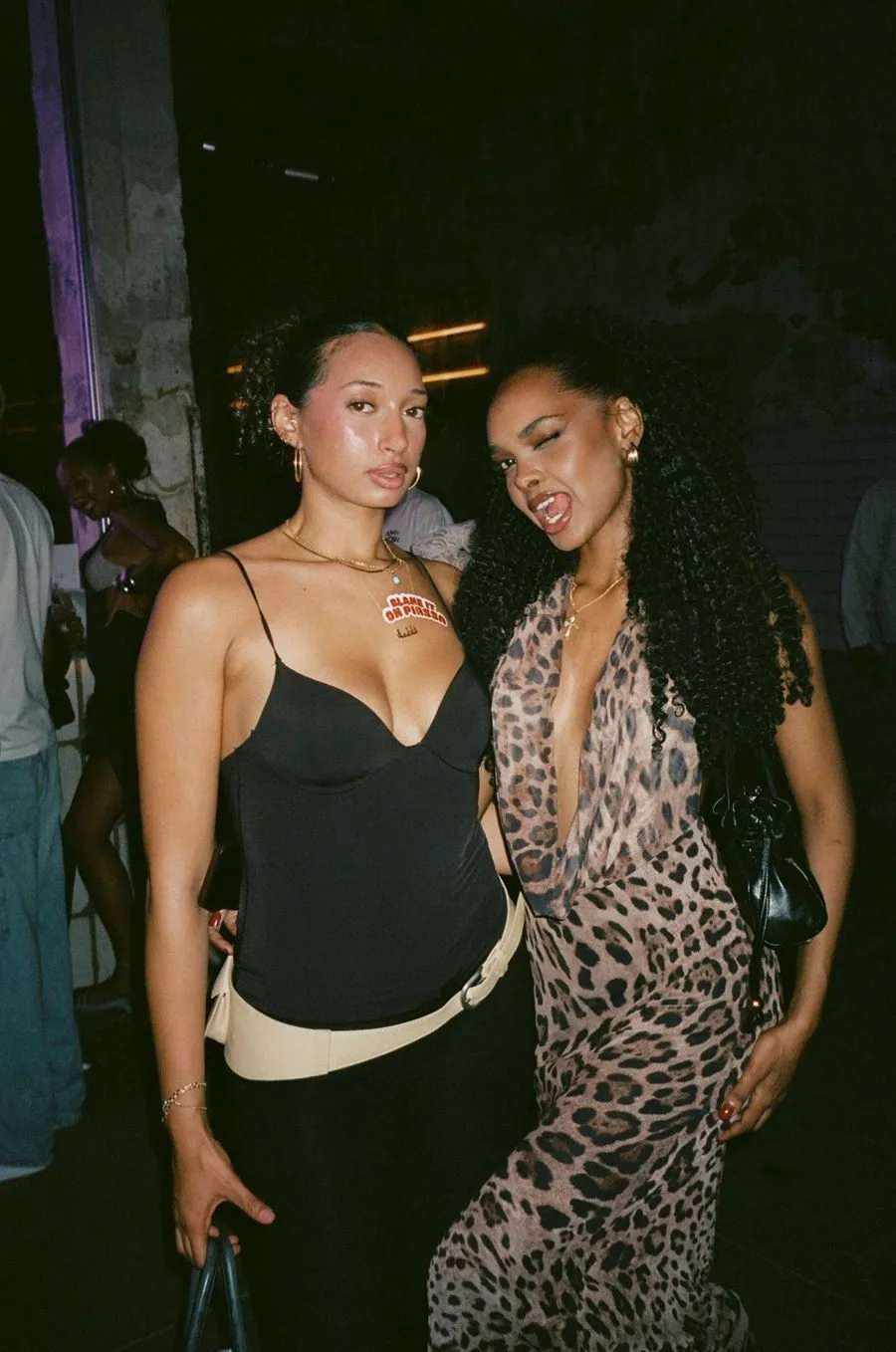 v10_27.jpg