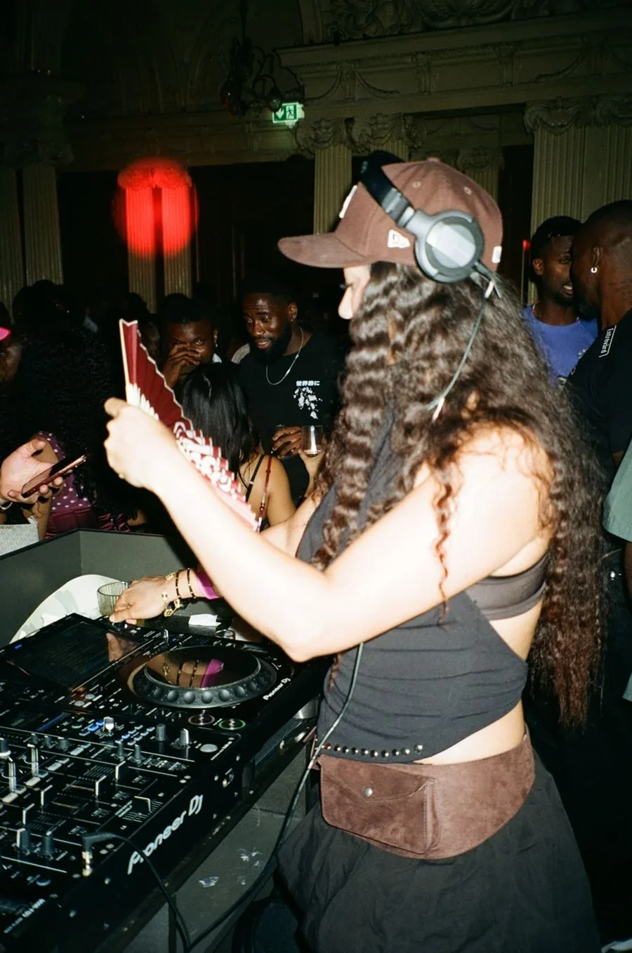 v09_34.jpg