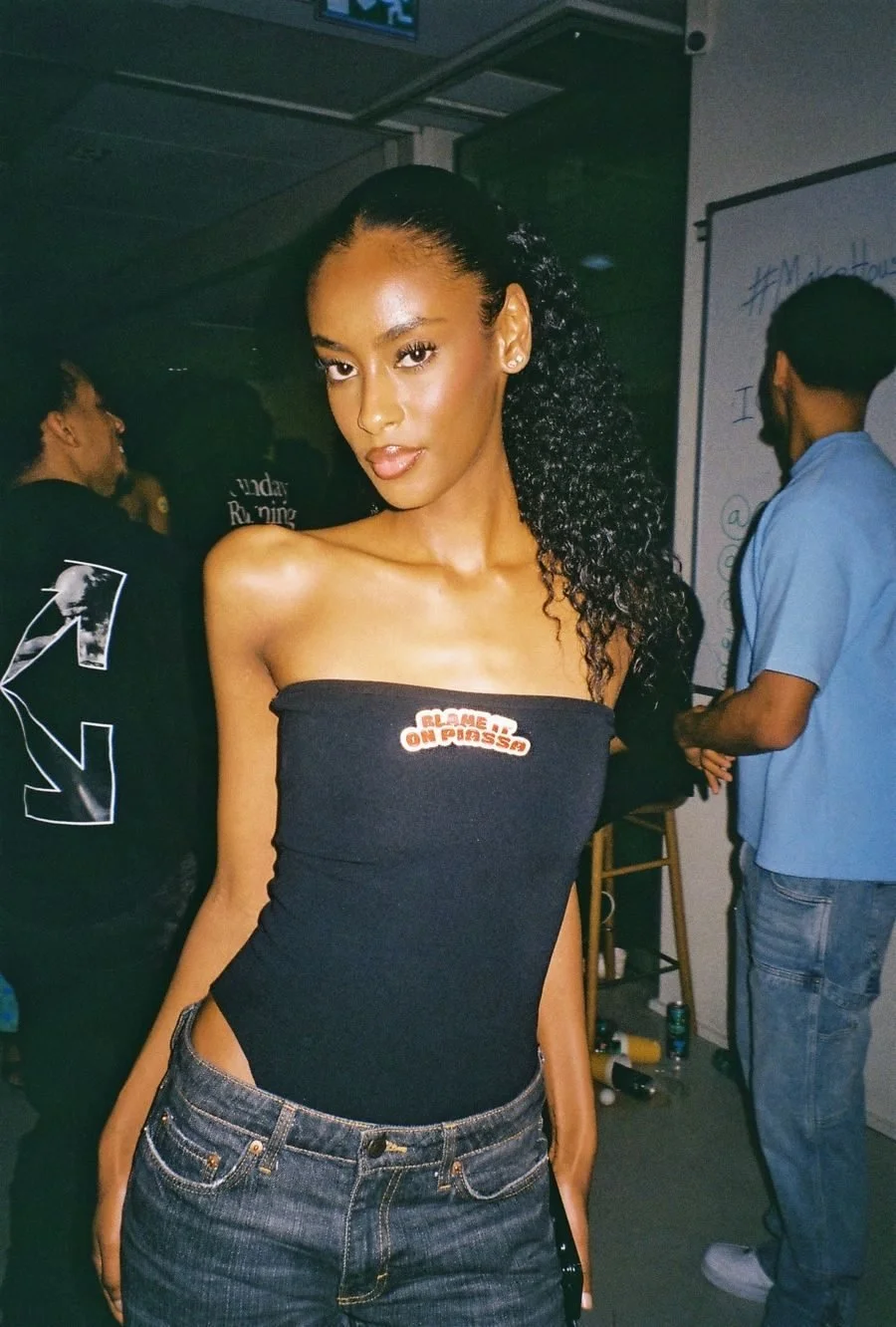 v06_64.jpg