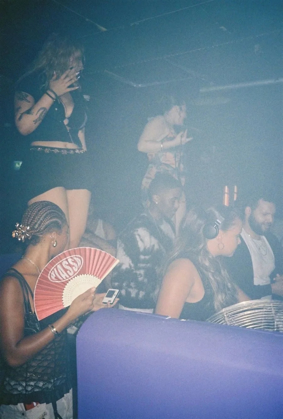 v04_05.jpg