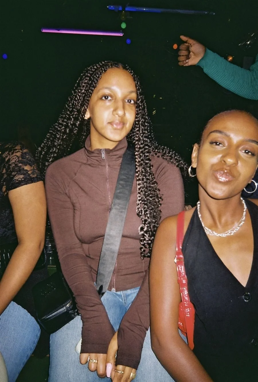 v03_18.jpg